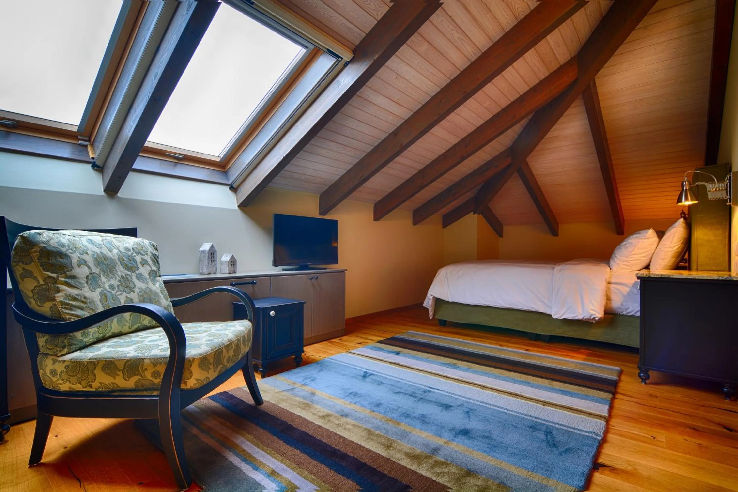 Bedroom, Bed in Hotel Antique