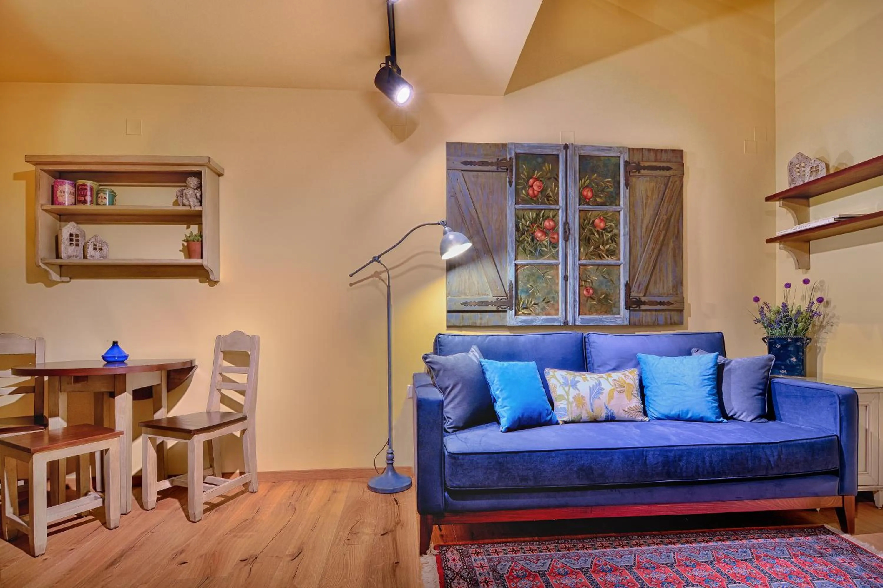 TV and multimedia in Hotel Antique