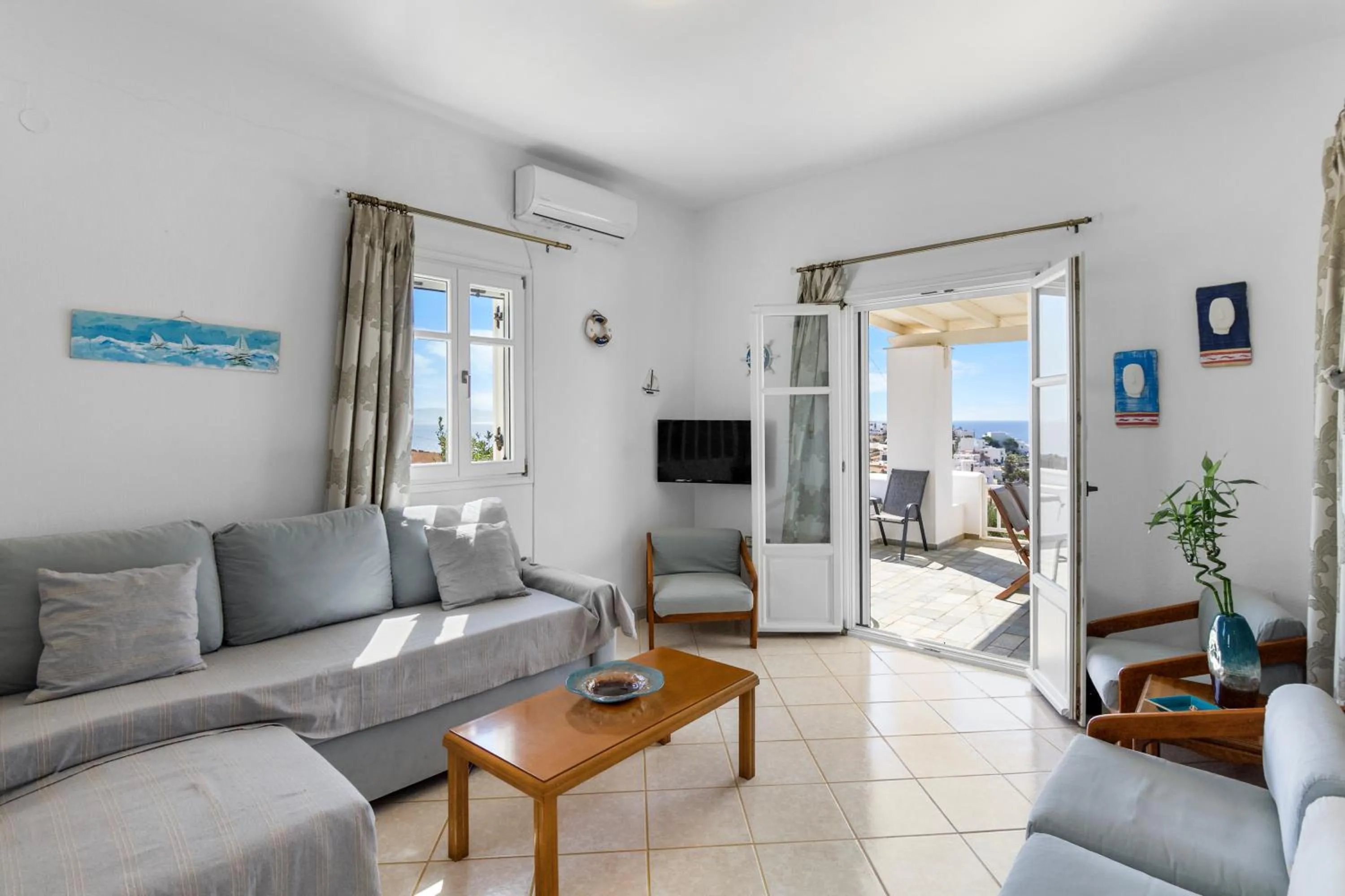 Seating area in Anthoula's Sea View Apartment