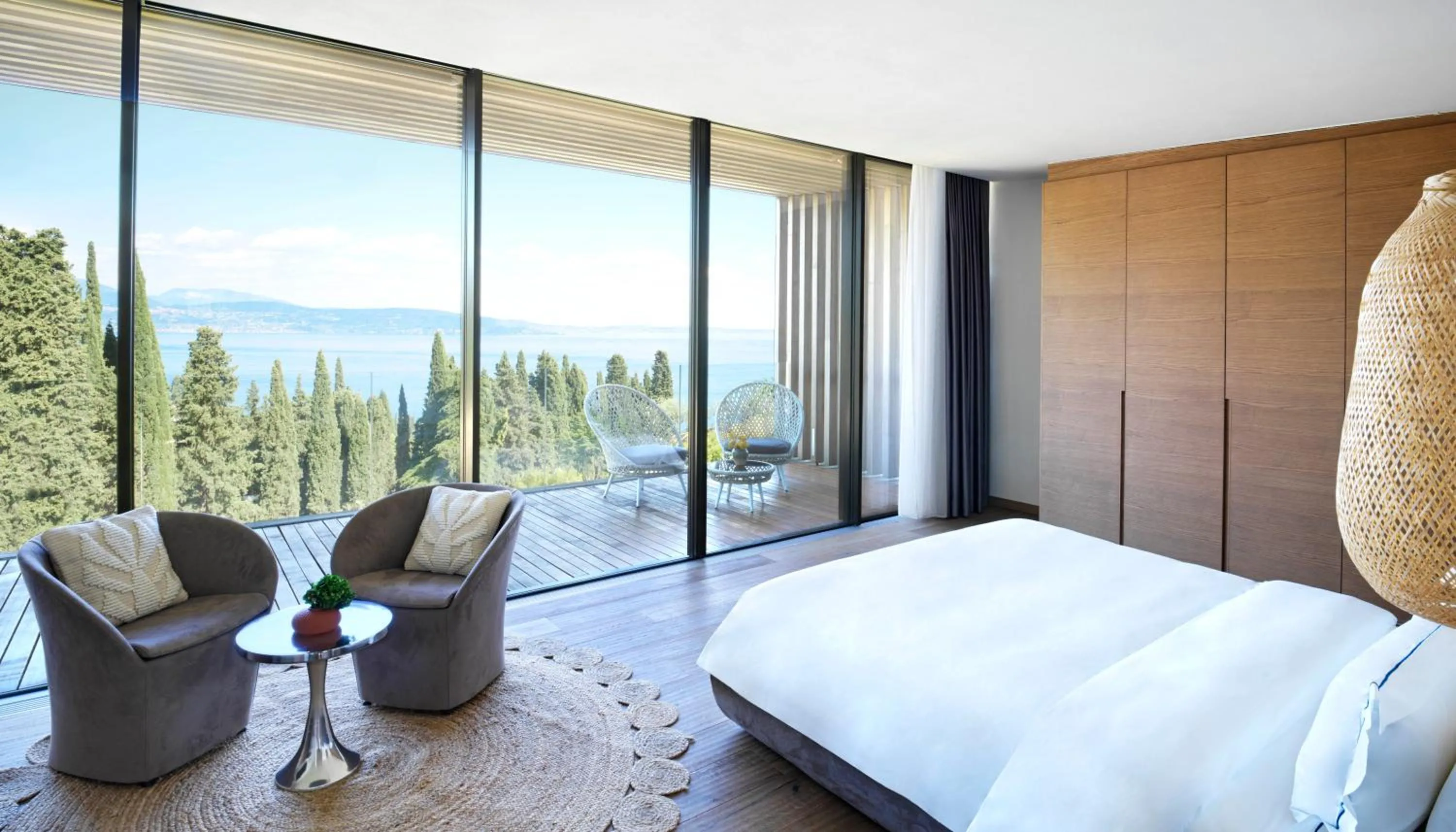View (from property/room), Bed in Eden Reserve Hotel