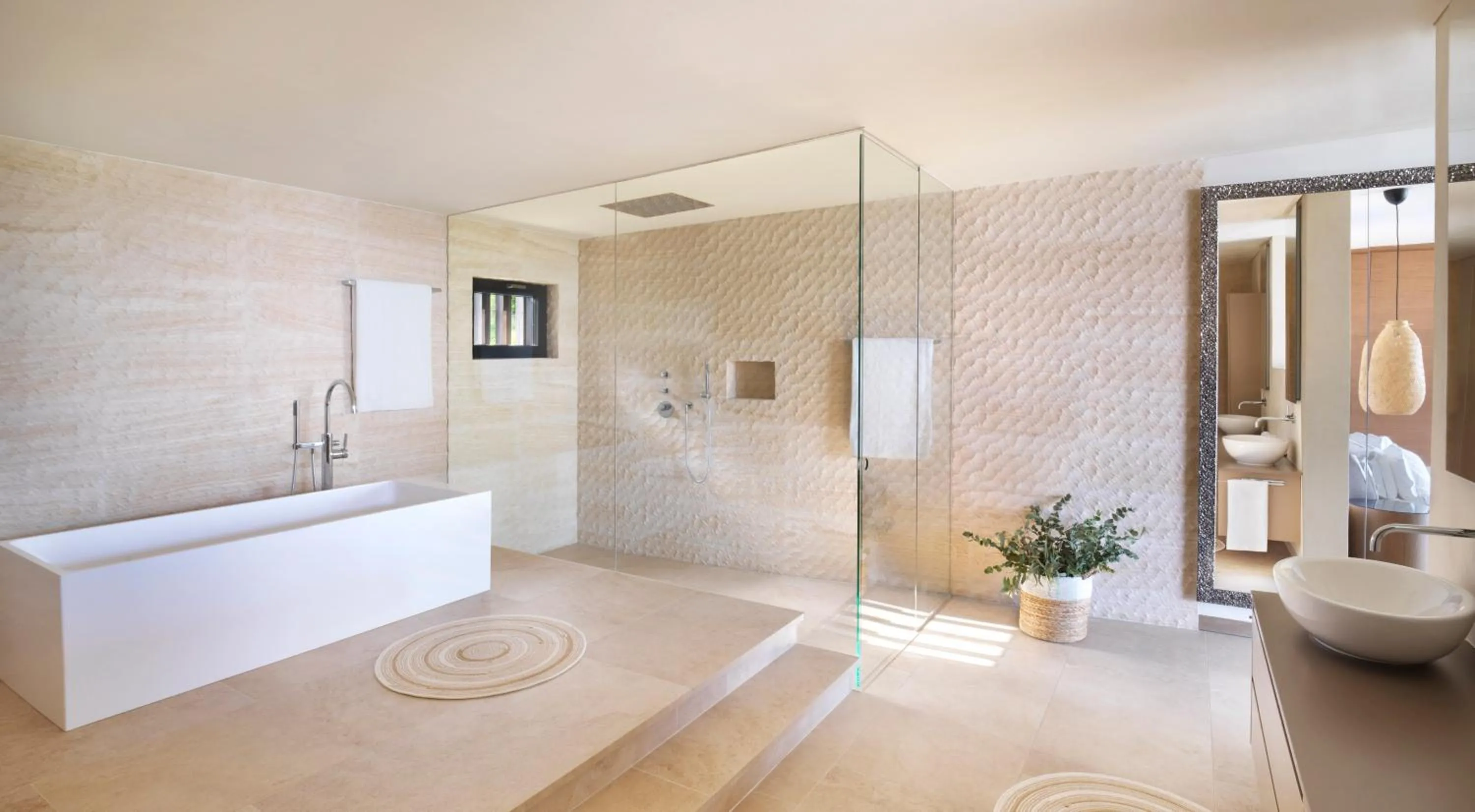 Bathroom in Eden Reserve Hotel
