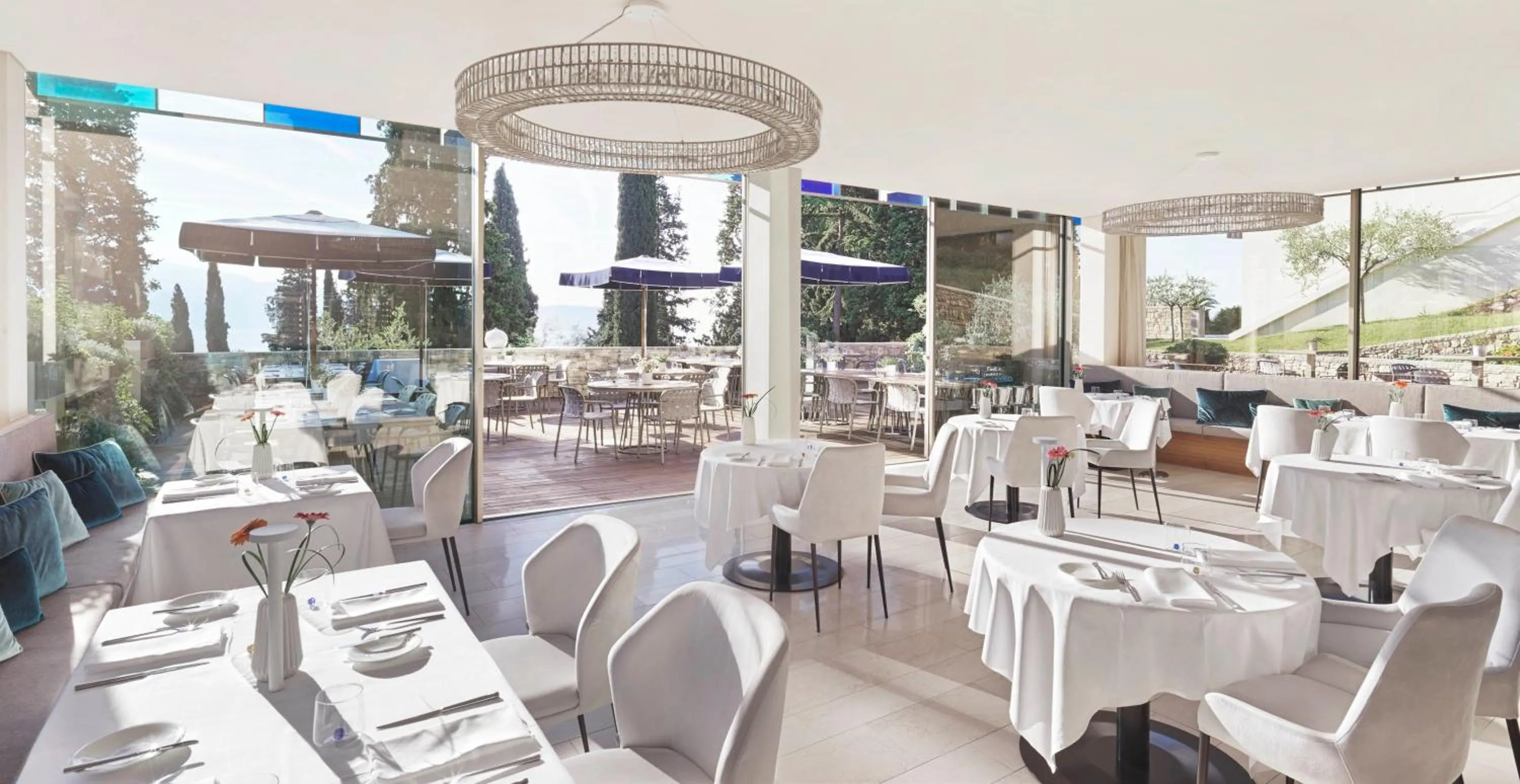 Restaurant/places to eat in Eden Reserve Hotel