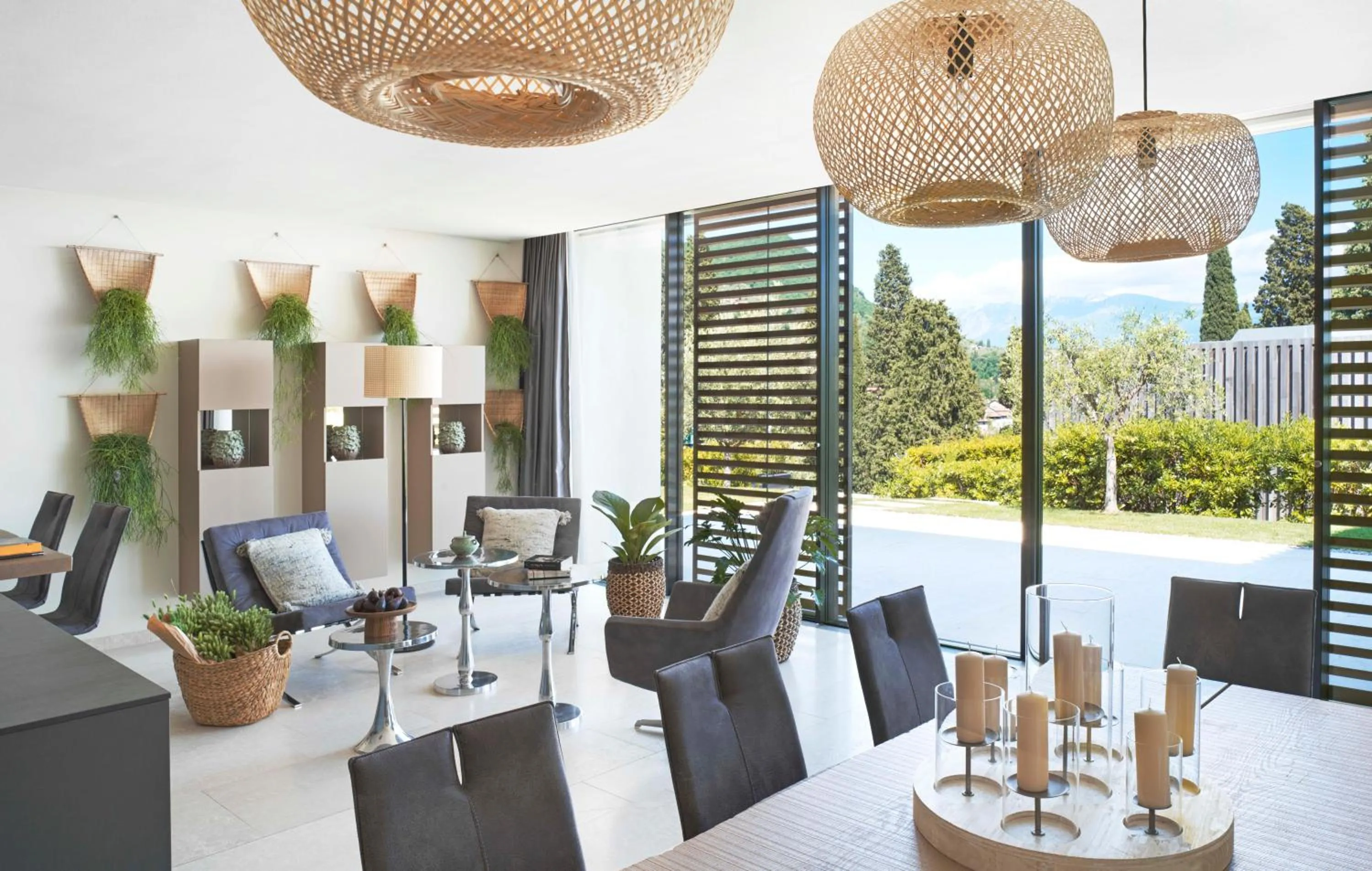 Living room in Eden Reserve Hotel