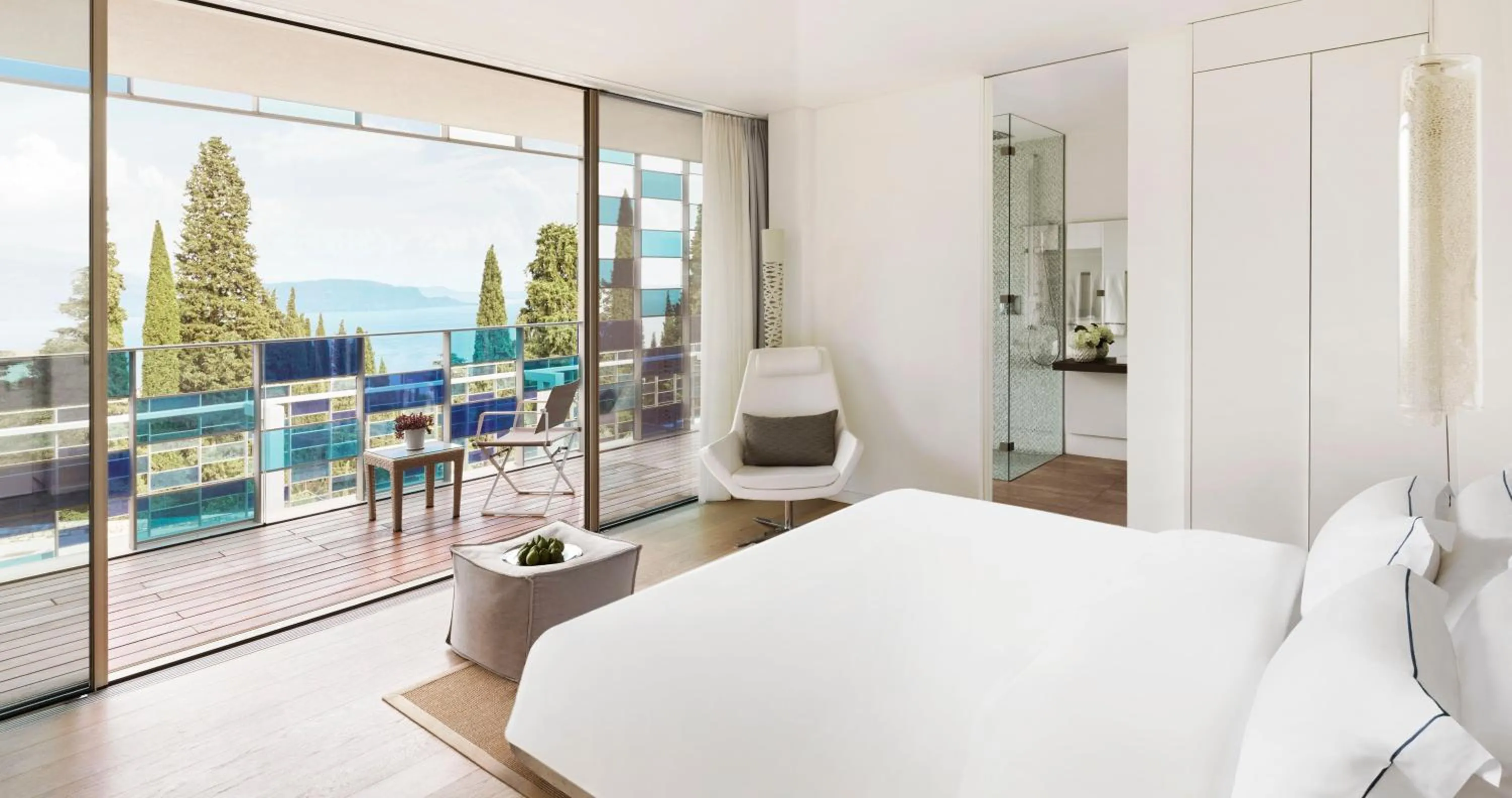 View (from property/room), Bed in Eden Reserve Hotel