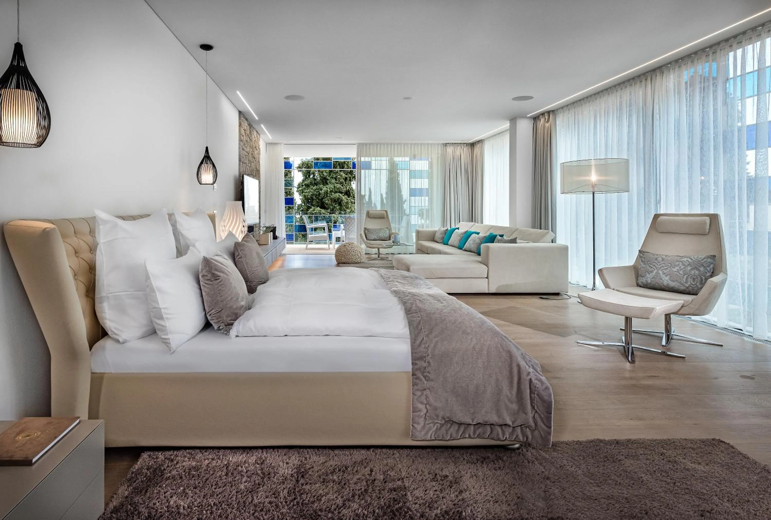 Bed in Eden Reserve Hotel