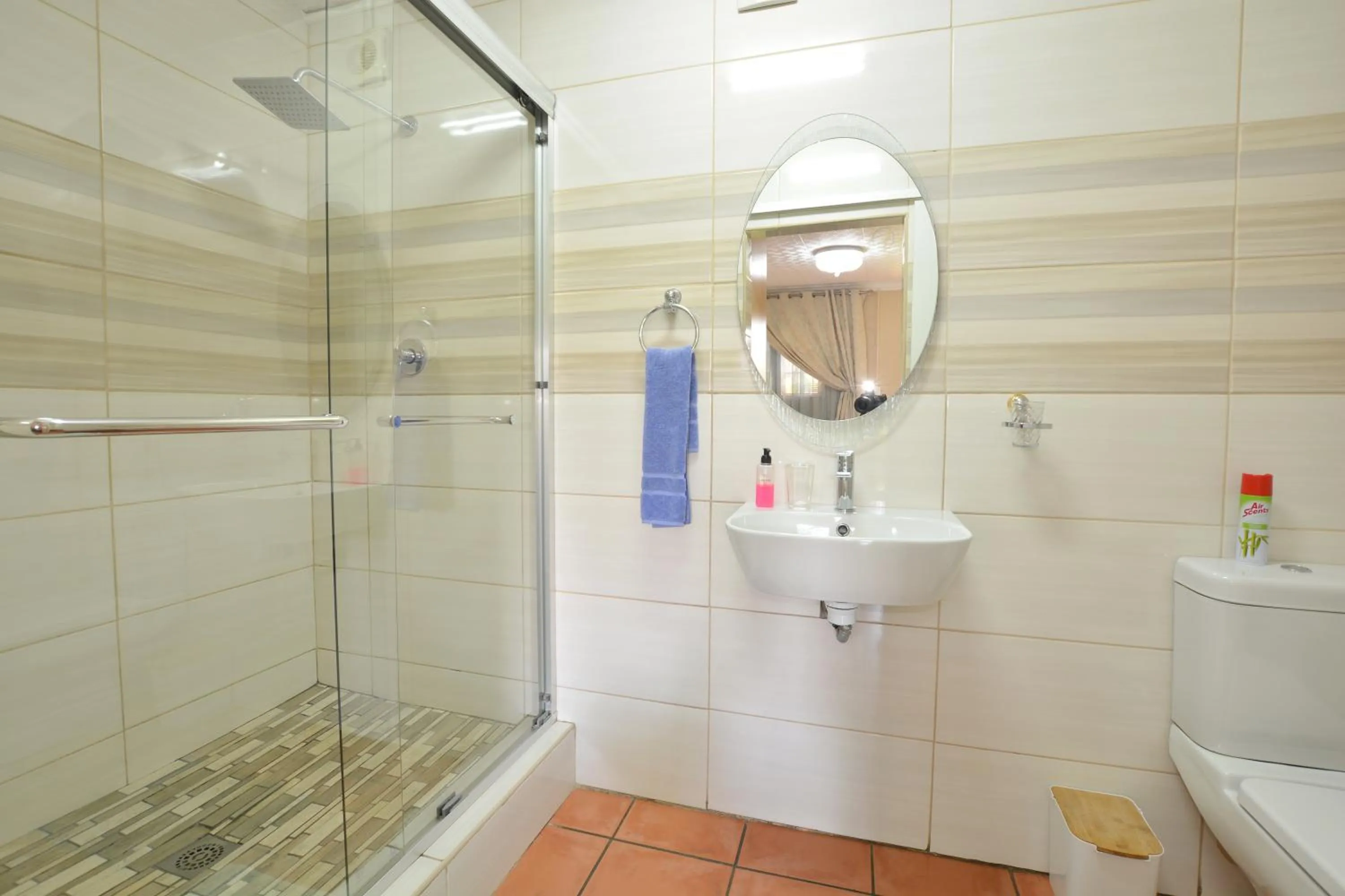 Shower in Kairos Home