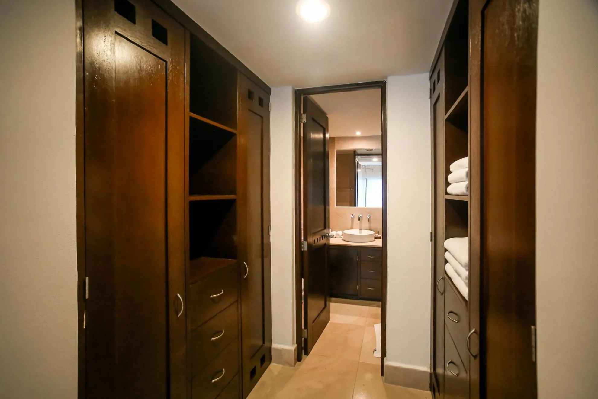 Bedroom in Luxurious & Central Condo In Playa Steps From The Beach