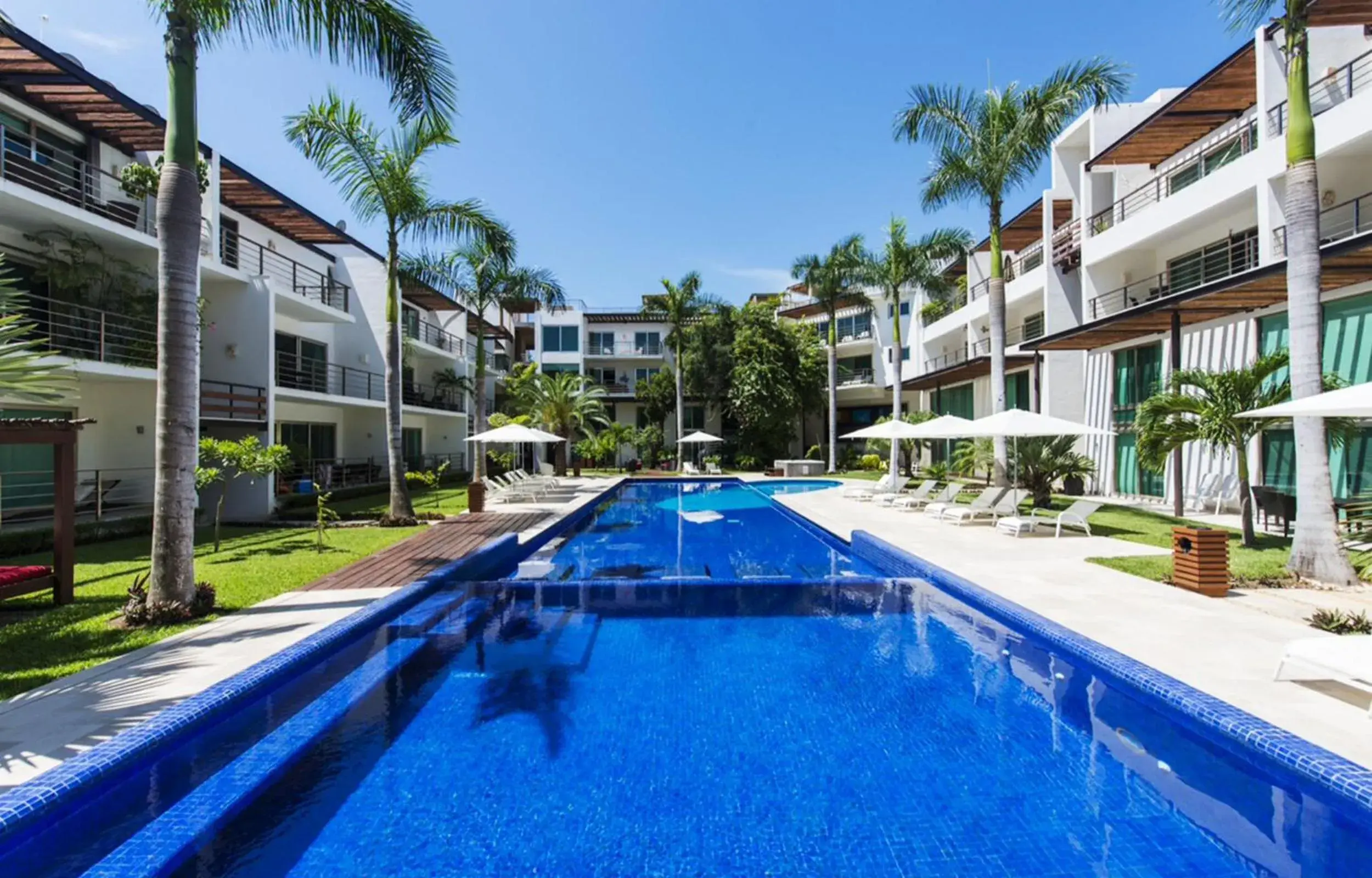 Luxurious & Central Condo In Playa Steps From The Beach Luxurious & Central Condo In Playa Steps From The Beach