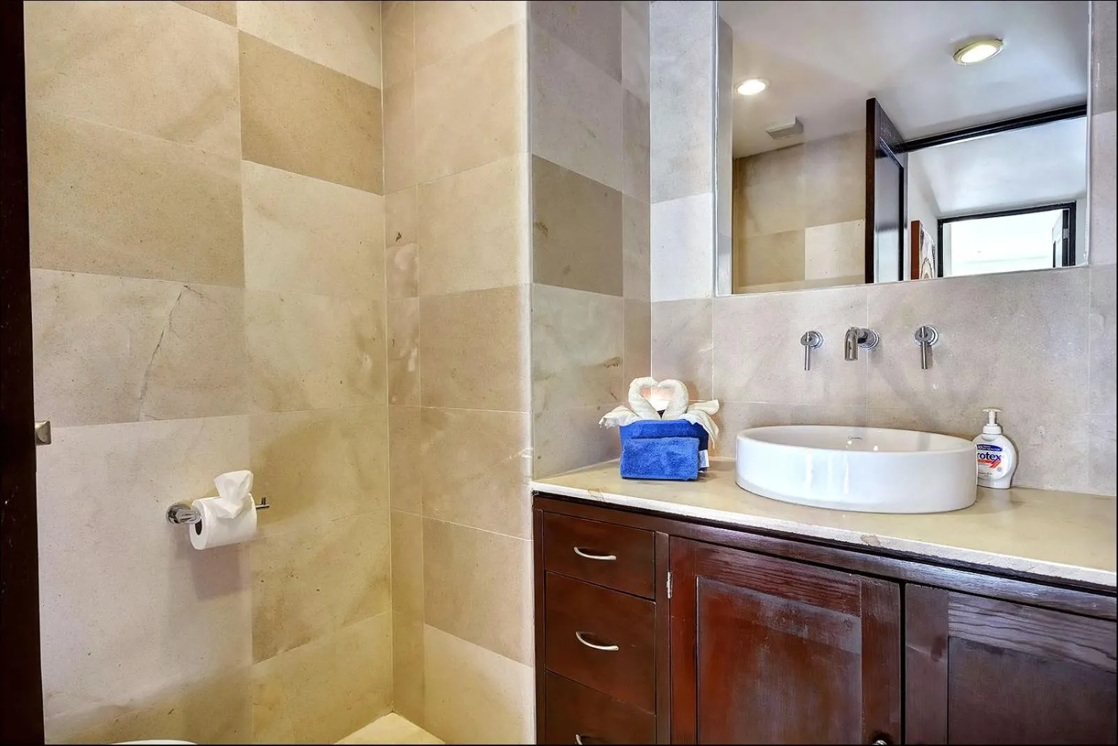 Bathroom in Luxurious & Central Condo In Playa Steps From The Beach