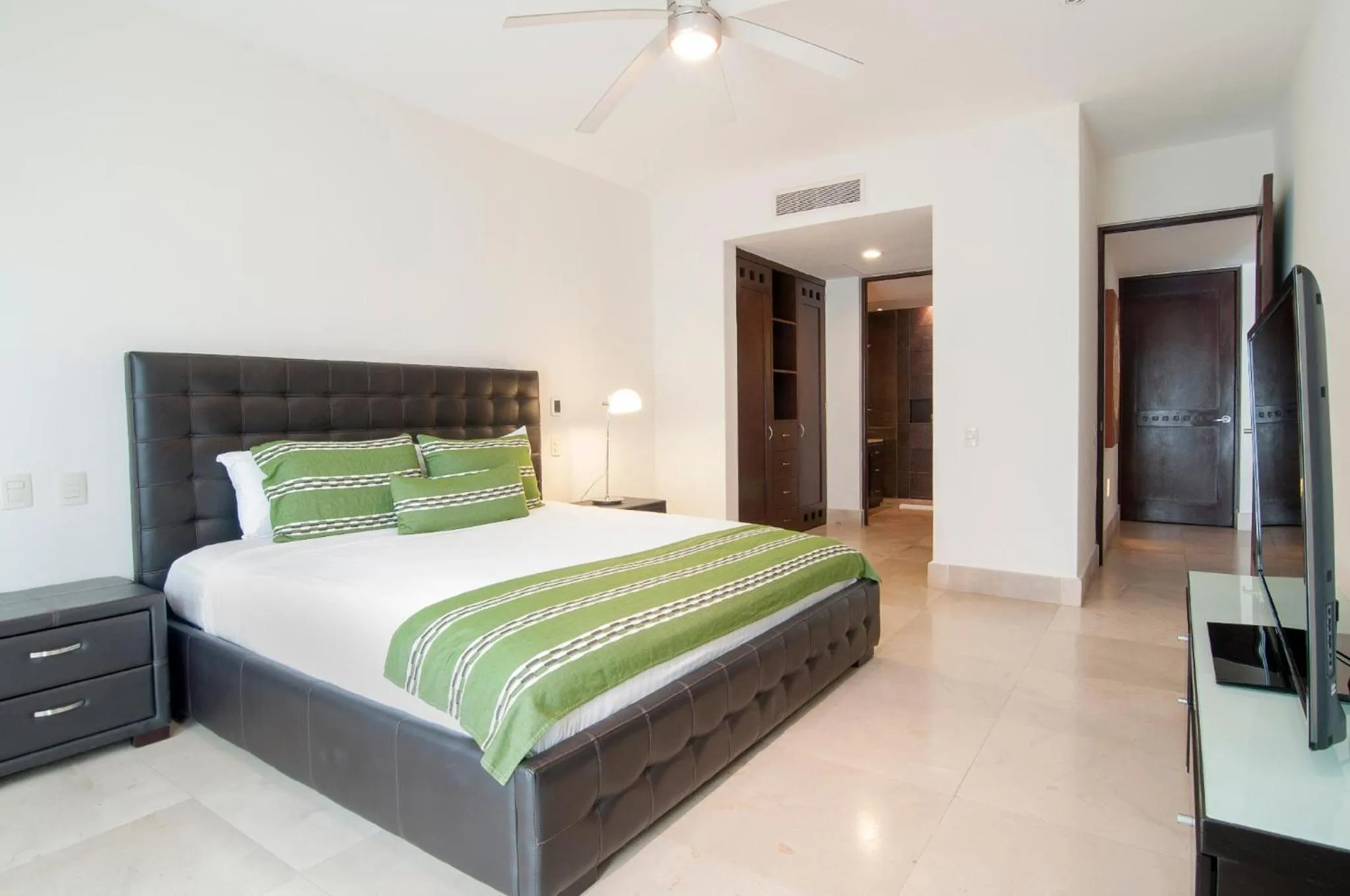 Bed in Luxurious & Central Condo In Playa Steps From The Beach