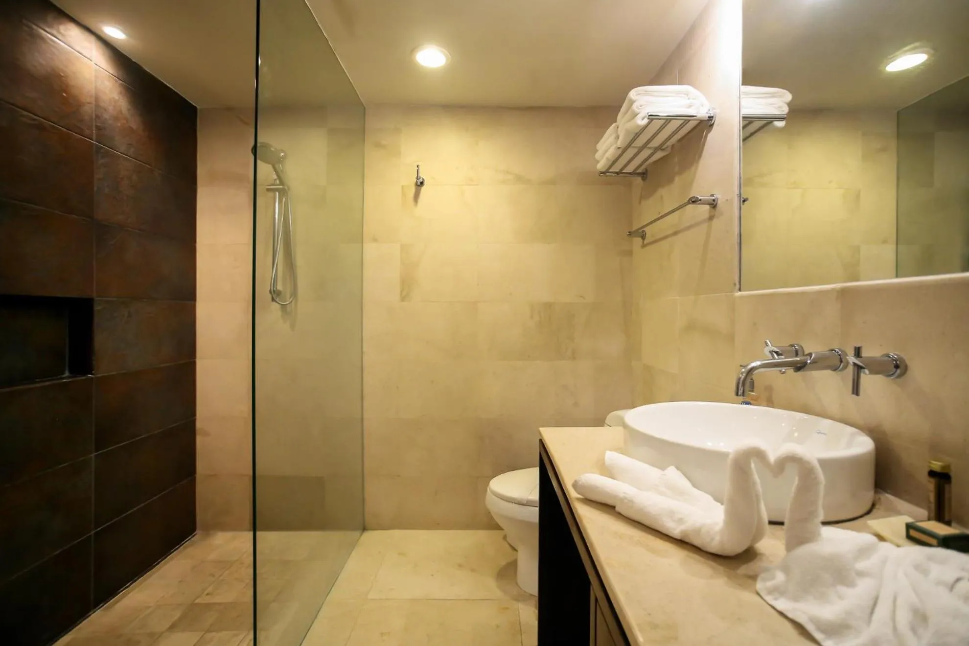 Shower in Luxurious & Central Condo In Playa Steps From The Beach