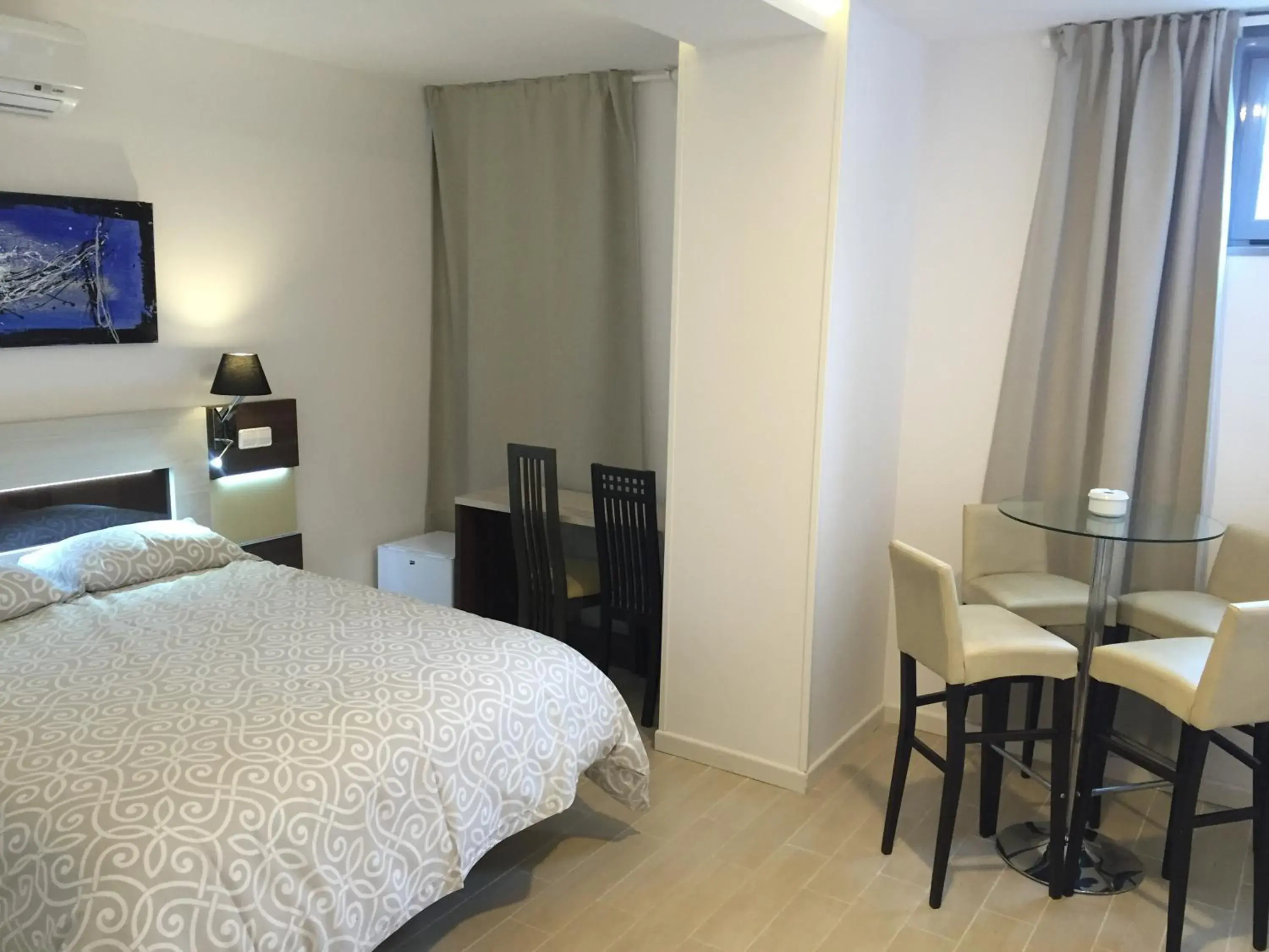 Double or Twin Room in H Skyline Double or Twin Room in H Skyline