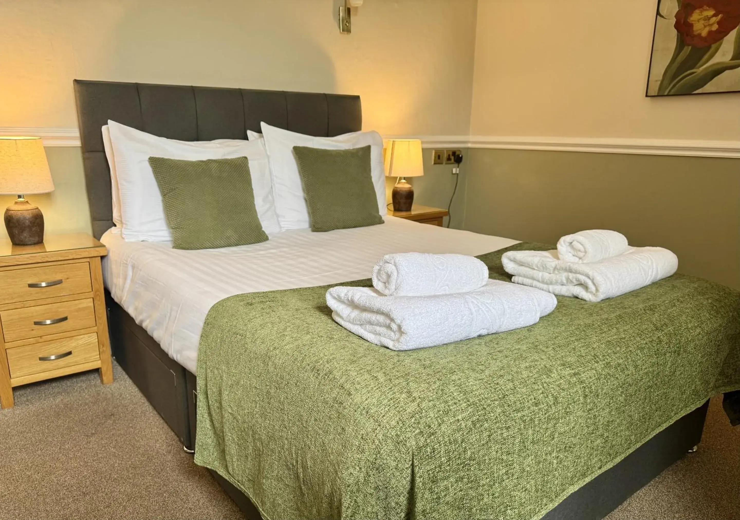 Bedroom, Bed in The Manor Bedroom, Bed in The Manor