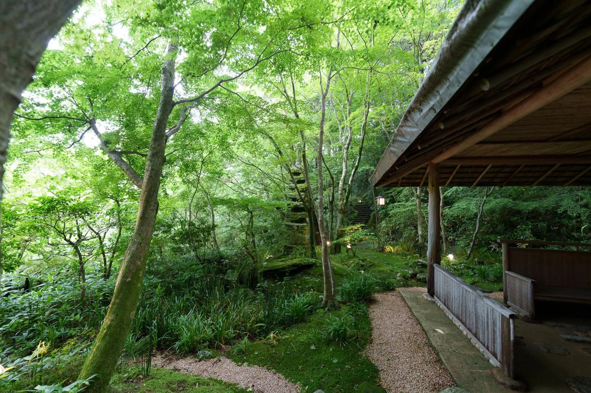 Off site in UNZEN HANZUIRYO by Onko Chishin