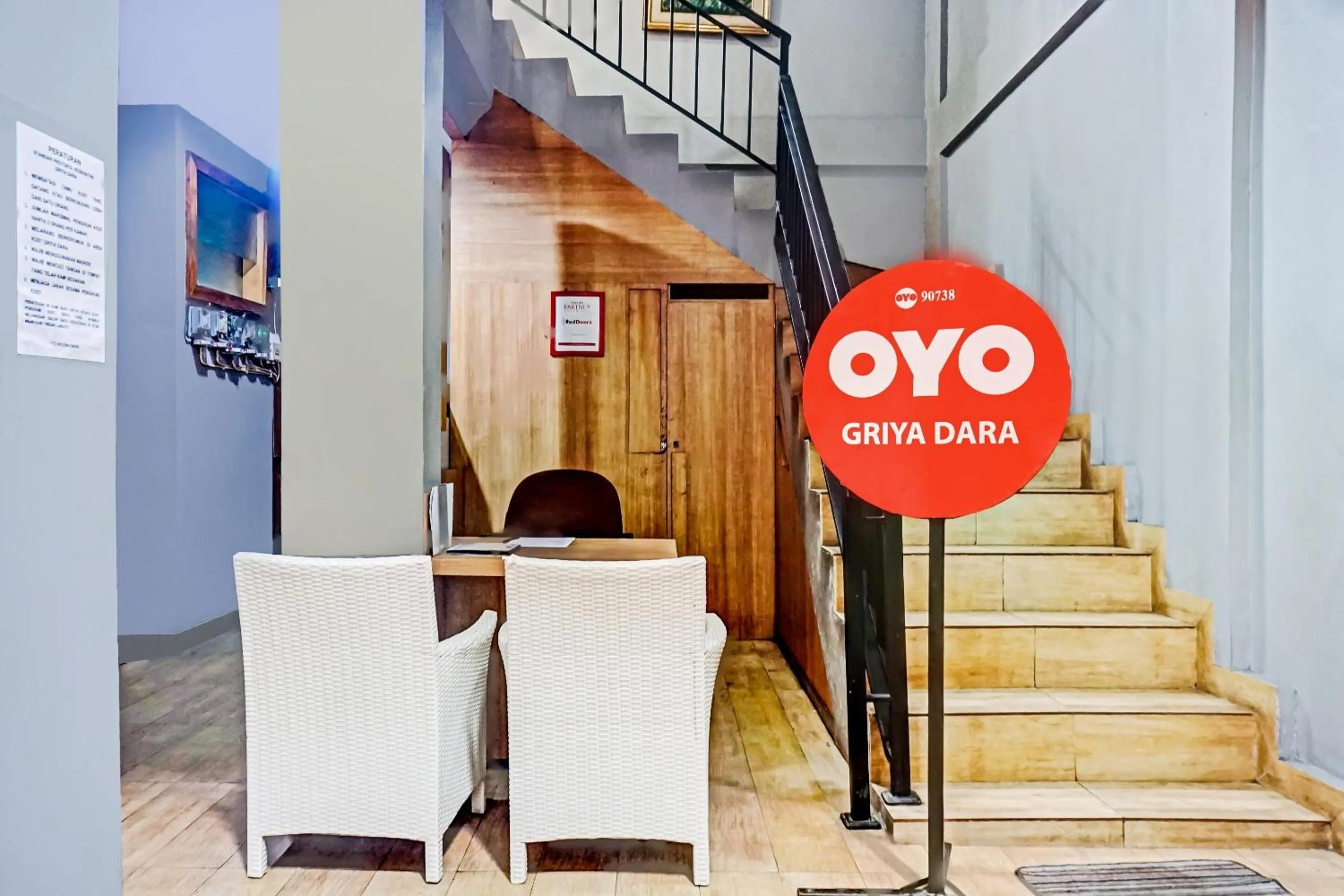 Lobby or reception in OYO 90738 Griya Dara Near Swimming Pool Essence Dharmawangsa JAKARTA