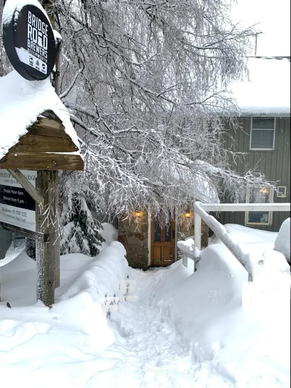Feathertop Alpine Lodge Feathertop Alpine Lodge