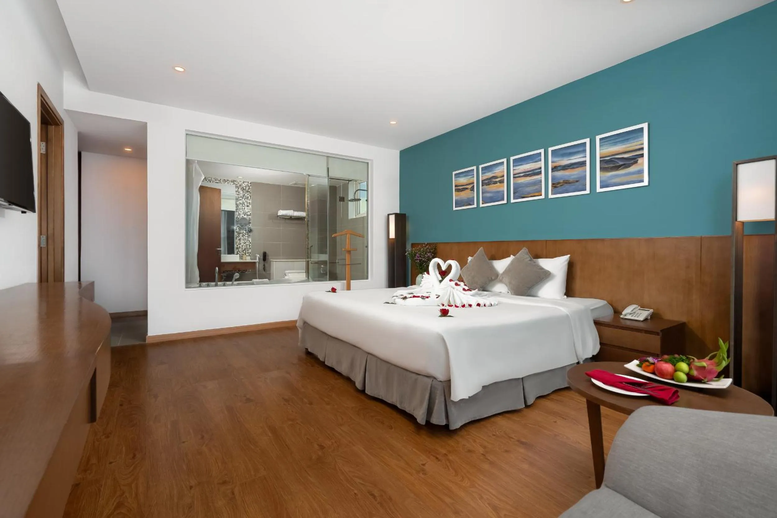 Bed in Royal Lotus Hotel Danang