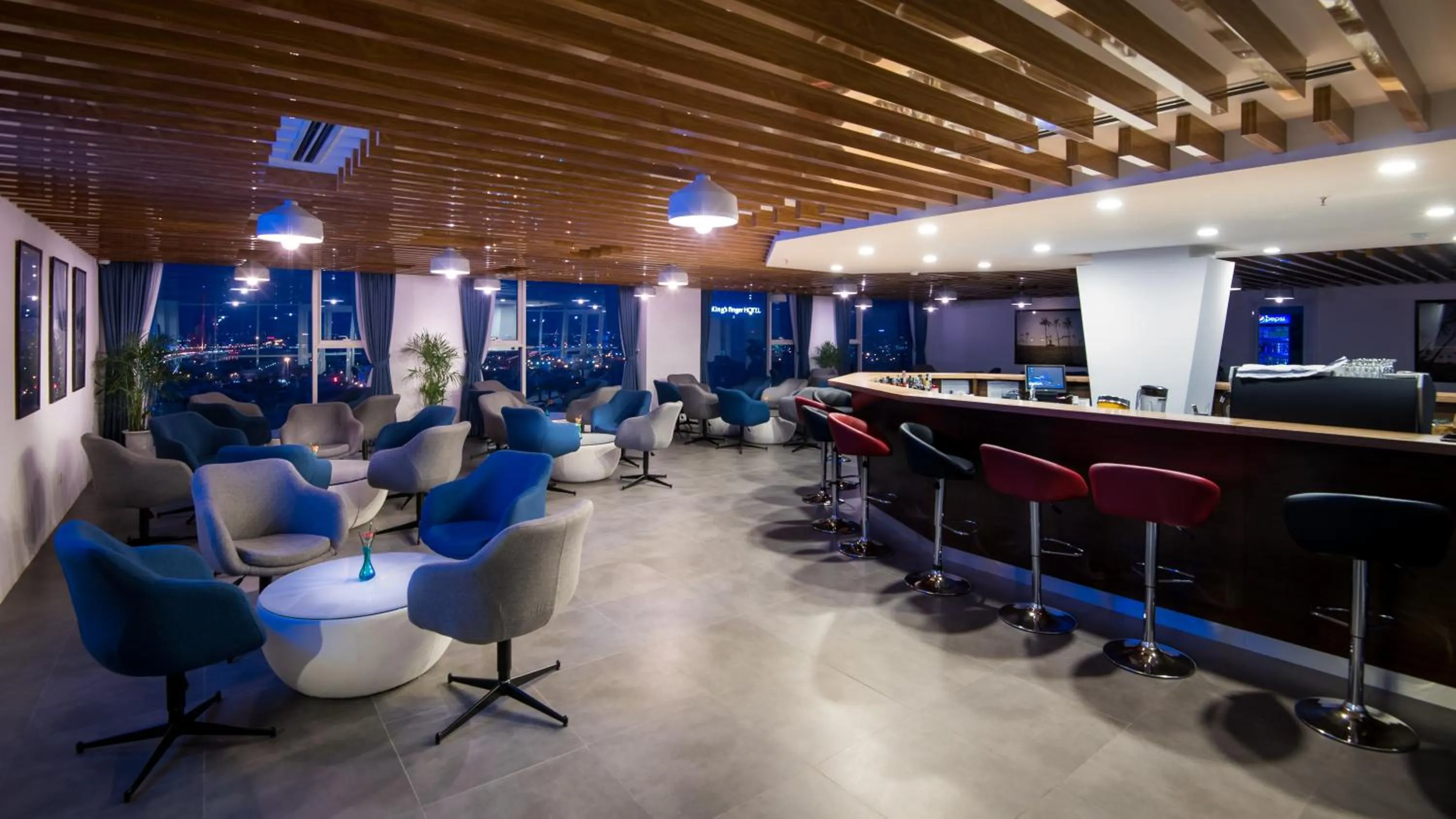 Lounge or bar in Royal Lotus Hotel Danang