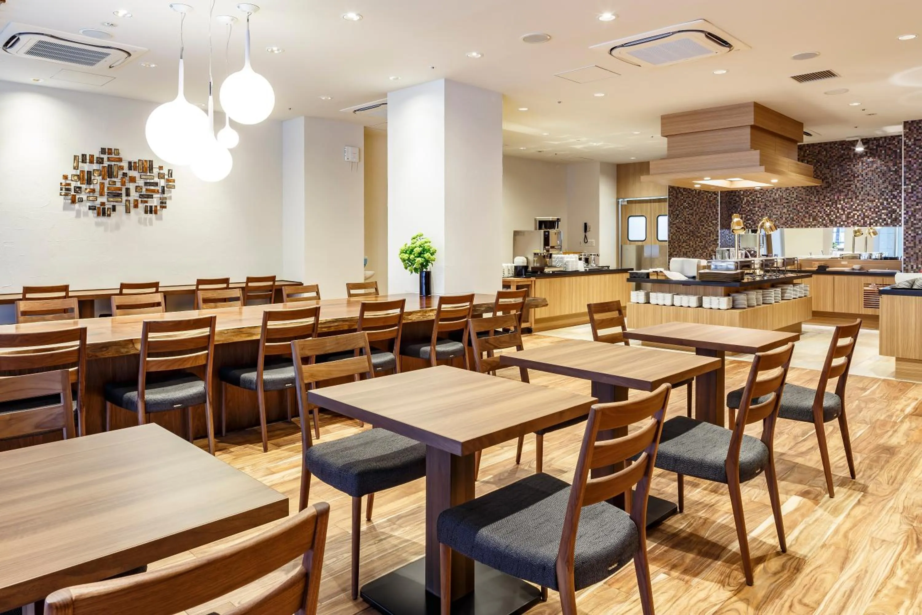Restaurant/places to eat in Hotel Vista Sendai