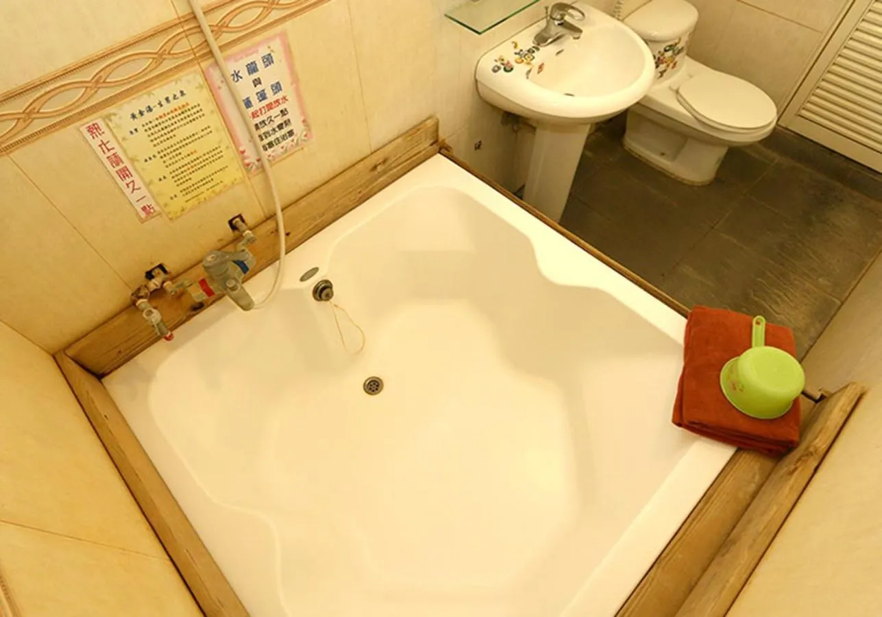 Cocos Hot Spring Hotel
