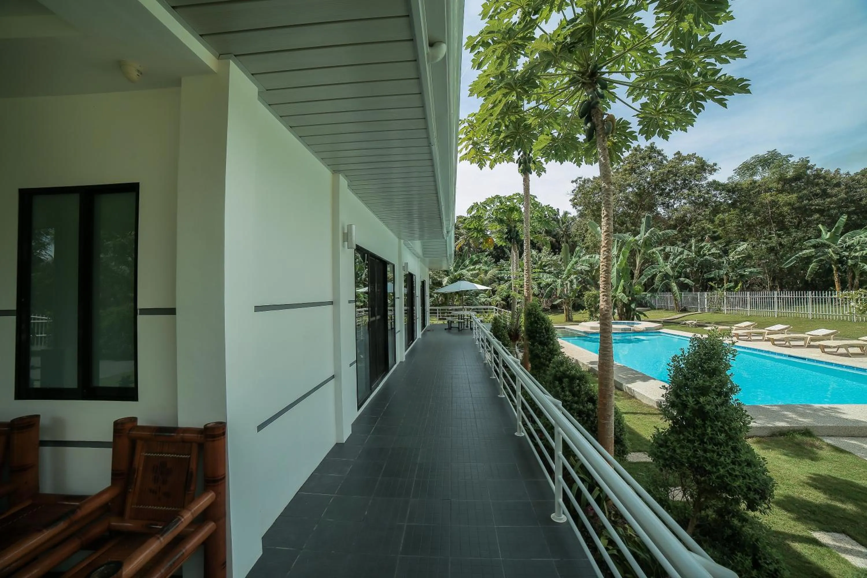 Property building in Bohol White House Bed & Breakfast