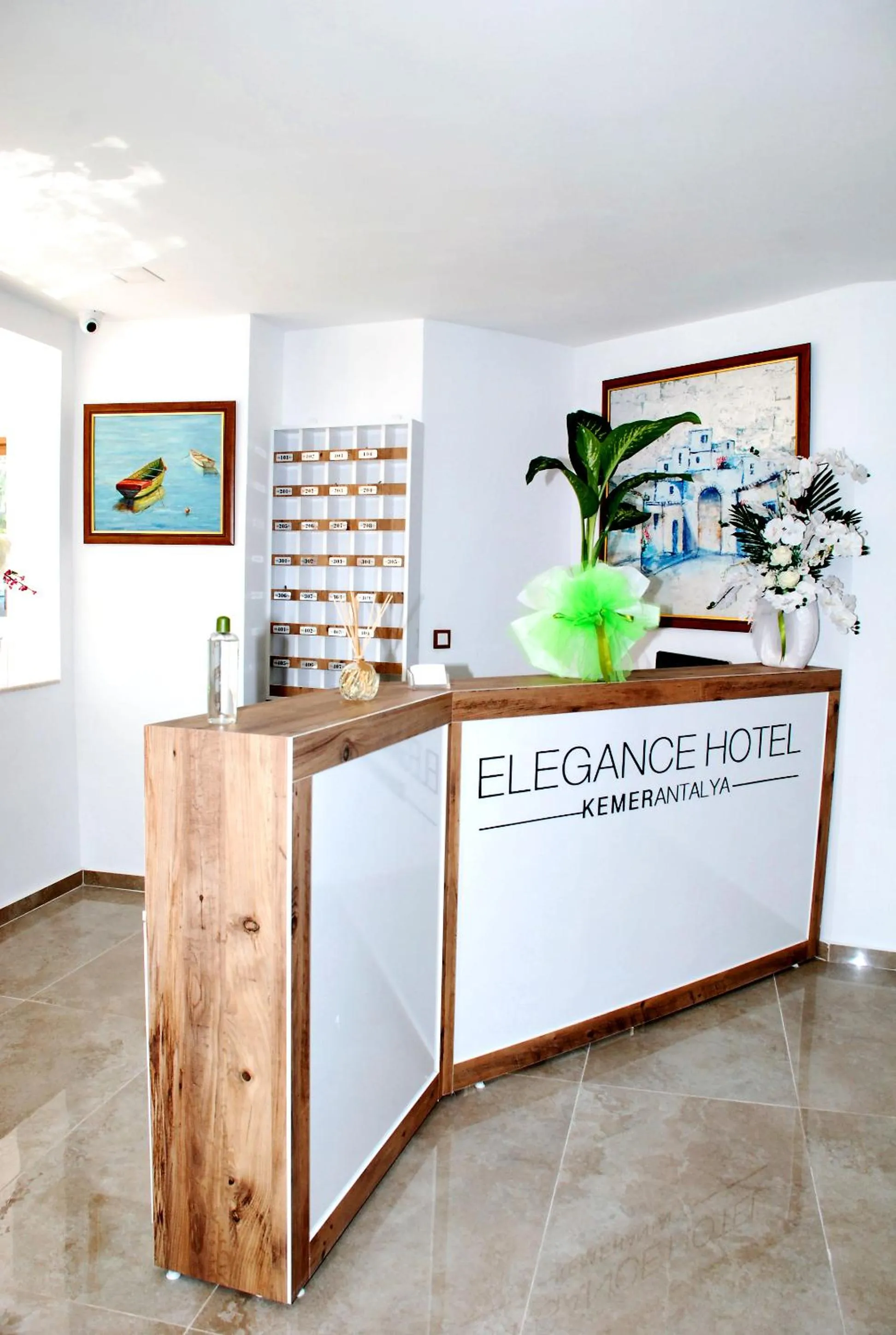 On-site shops in Elegance Hotel Kemer