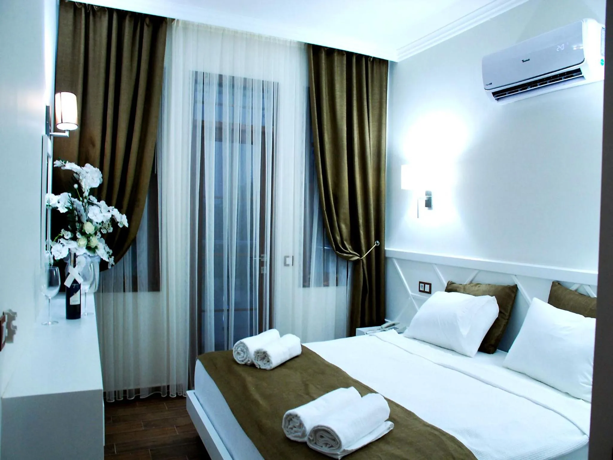 Photo of the whole room in Elegance Hotel Kemer