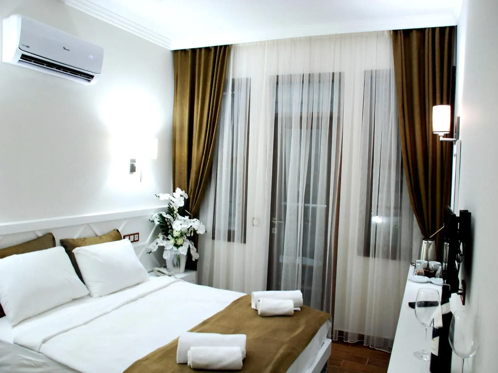 Standard Double or Twin Room in Elegance Hotel Kemer Standard Double or Twin Room in Elegance Hotel Kemer