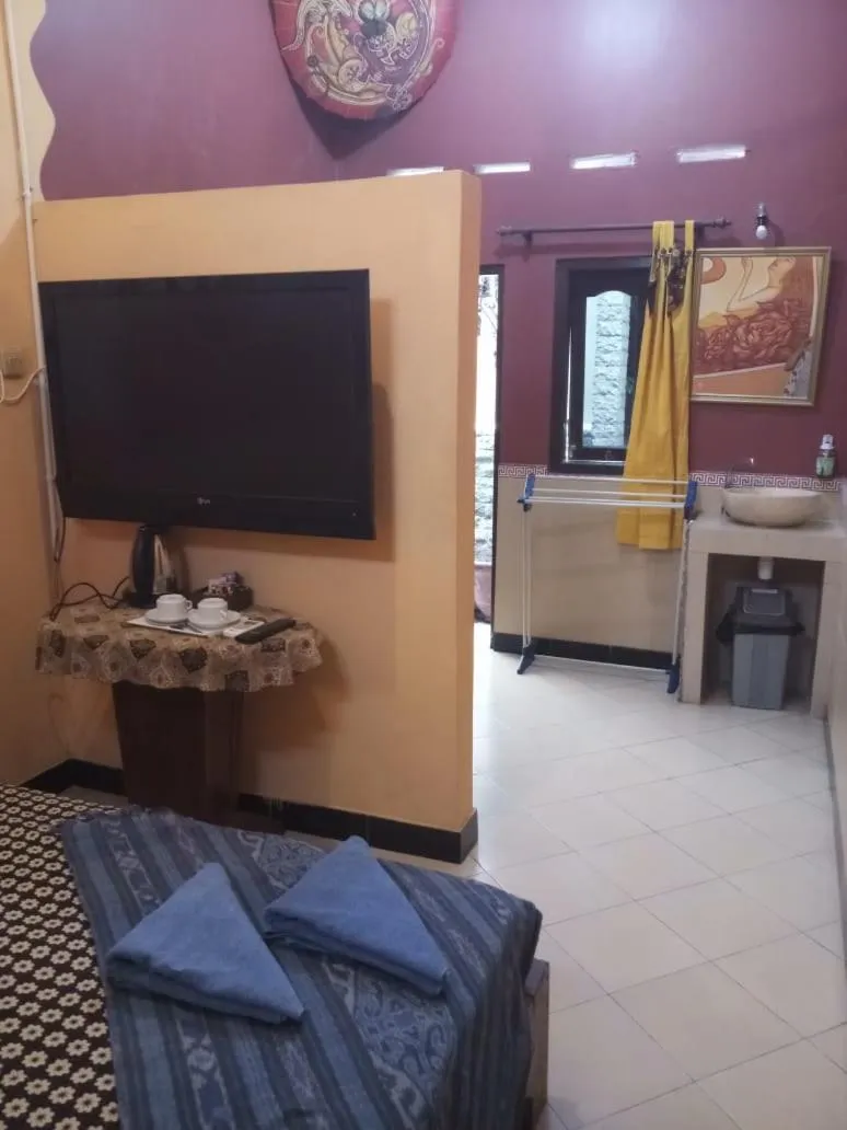 Bed in Losmen Setia Kawan