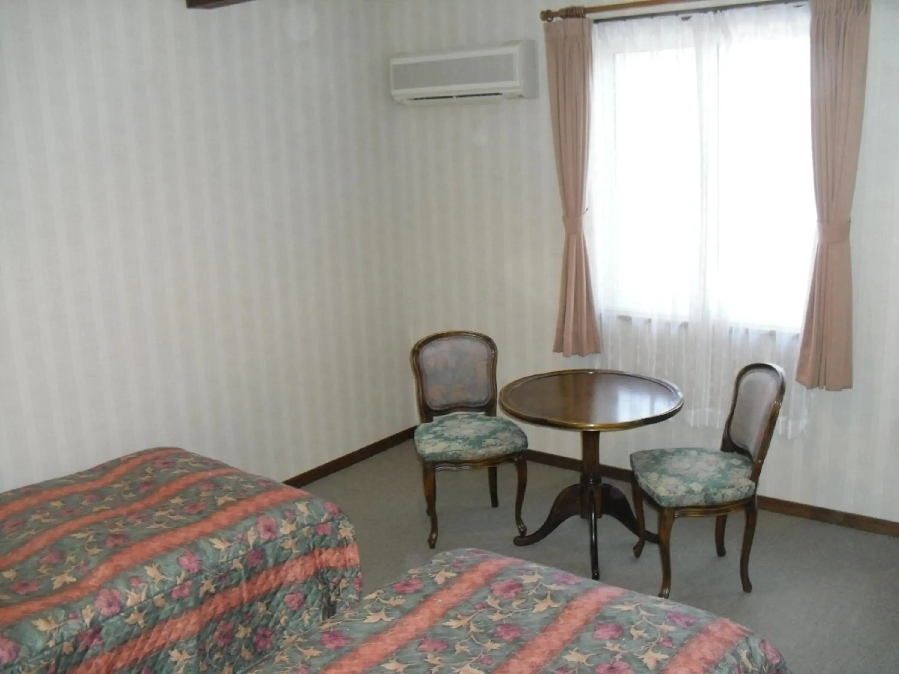 Twin Room in Gasthof Ascot Twin Room in Gasthof Ascot