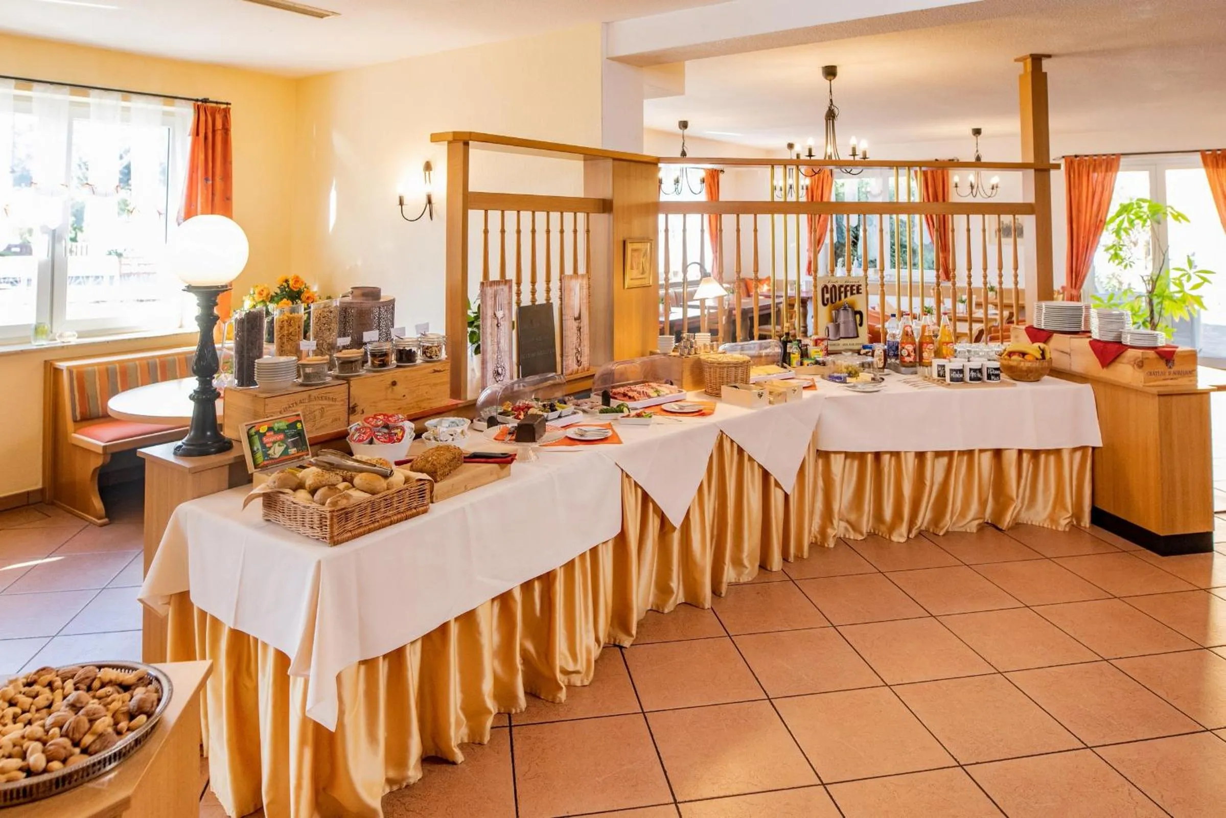 Breakfast in Hotel Bamberger Hof, garni