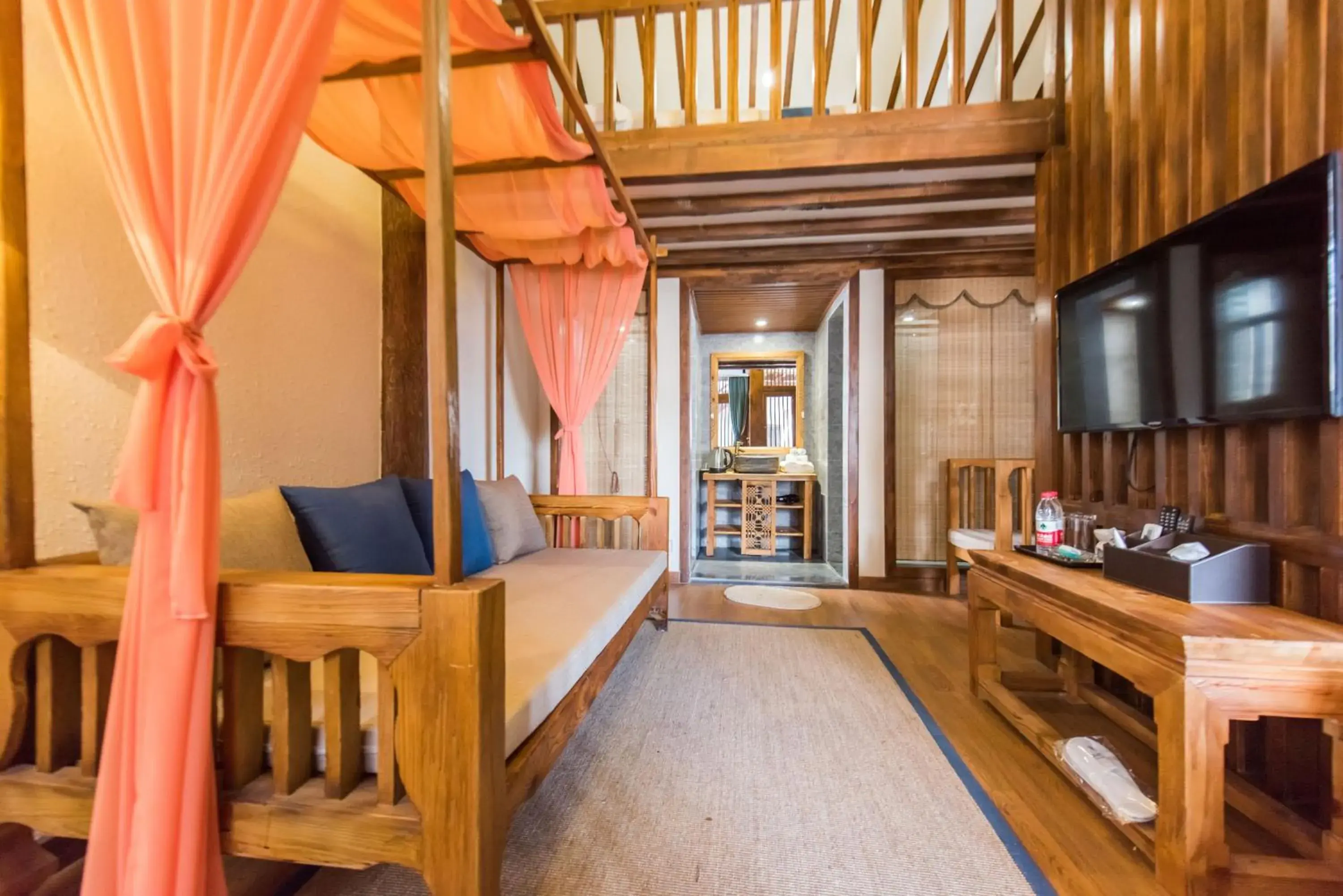 Living room in Lijiang Yue Tu Inn Living room in Lijiang Yue Tu Inn