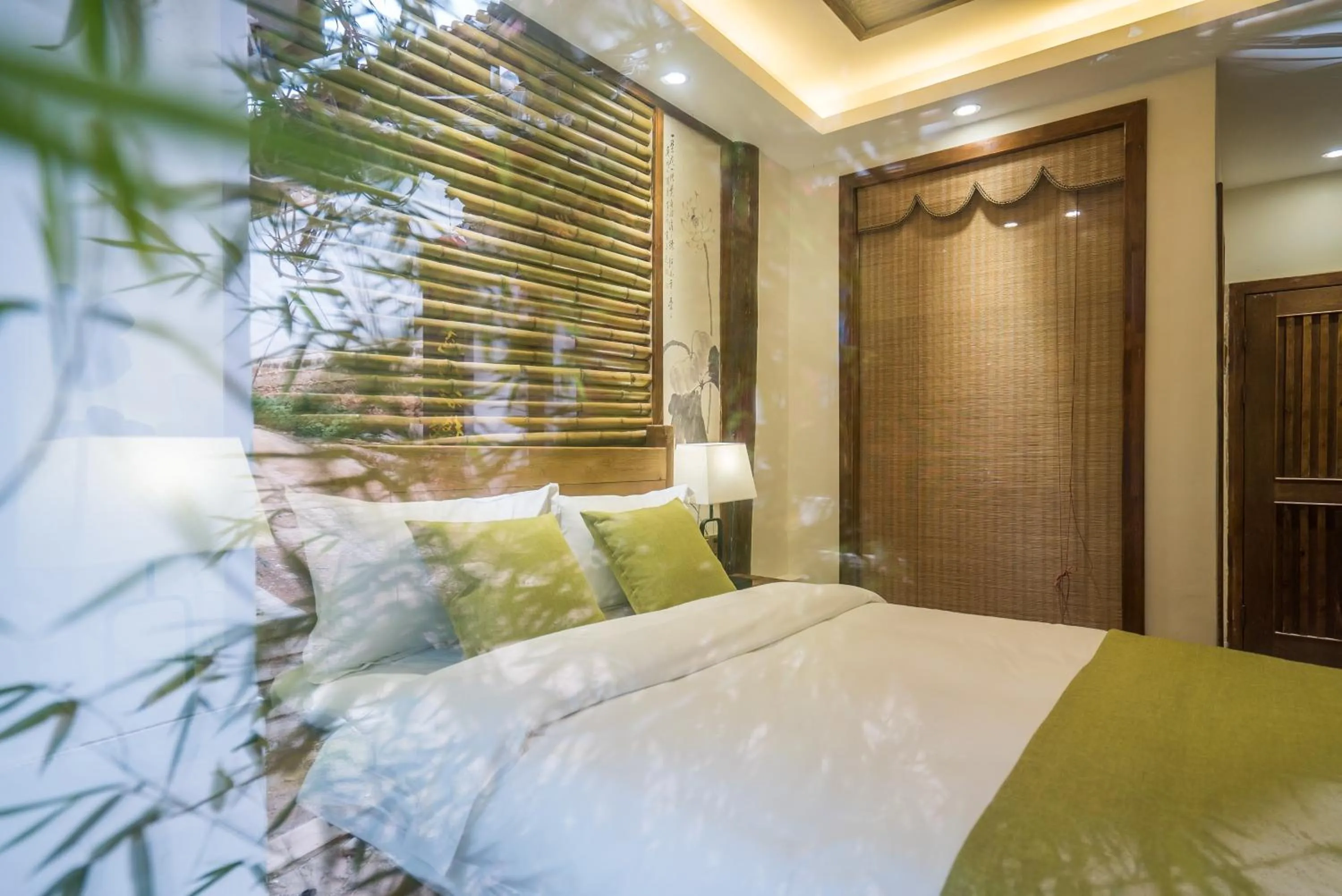 bunk bed, Bed in Lijiang Yue Tu Inn