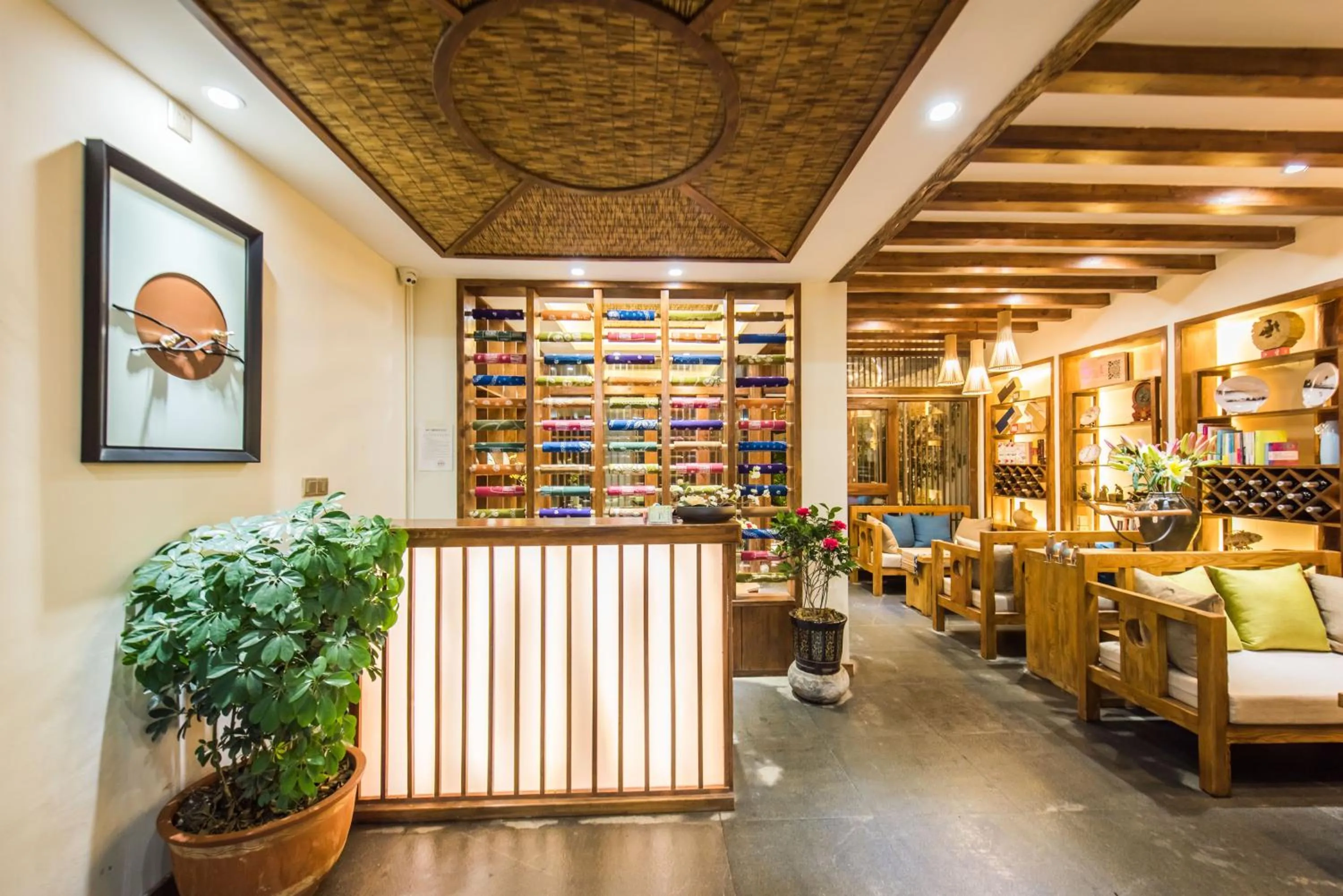 Property building in Lijiang Yue Tu Inn