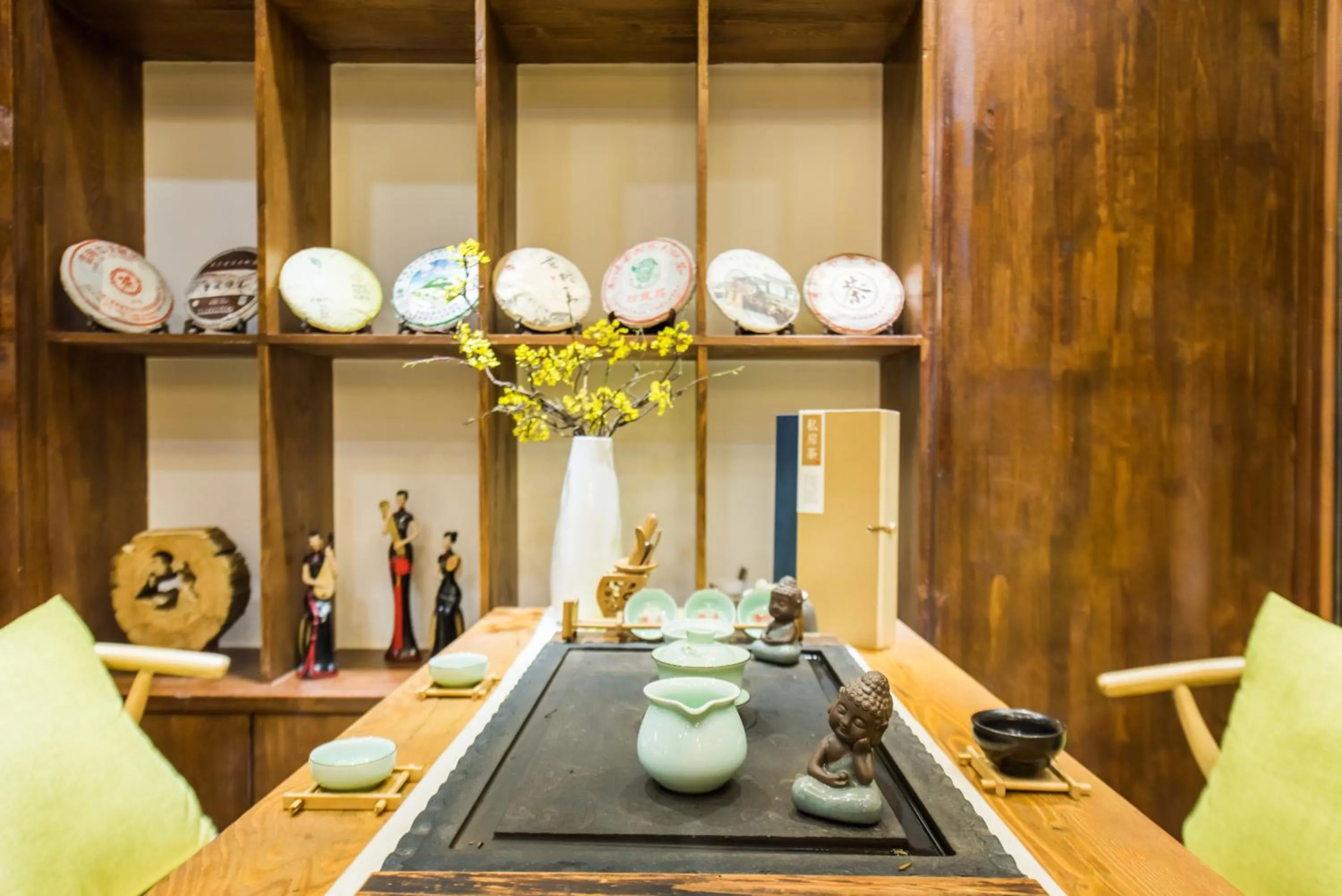 Lounge or bar in Lijiang Yue Tu Inn