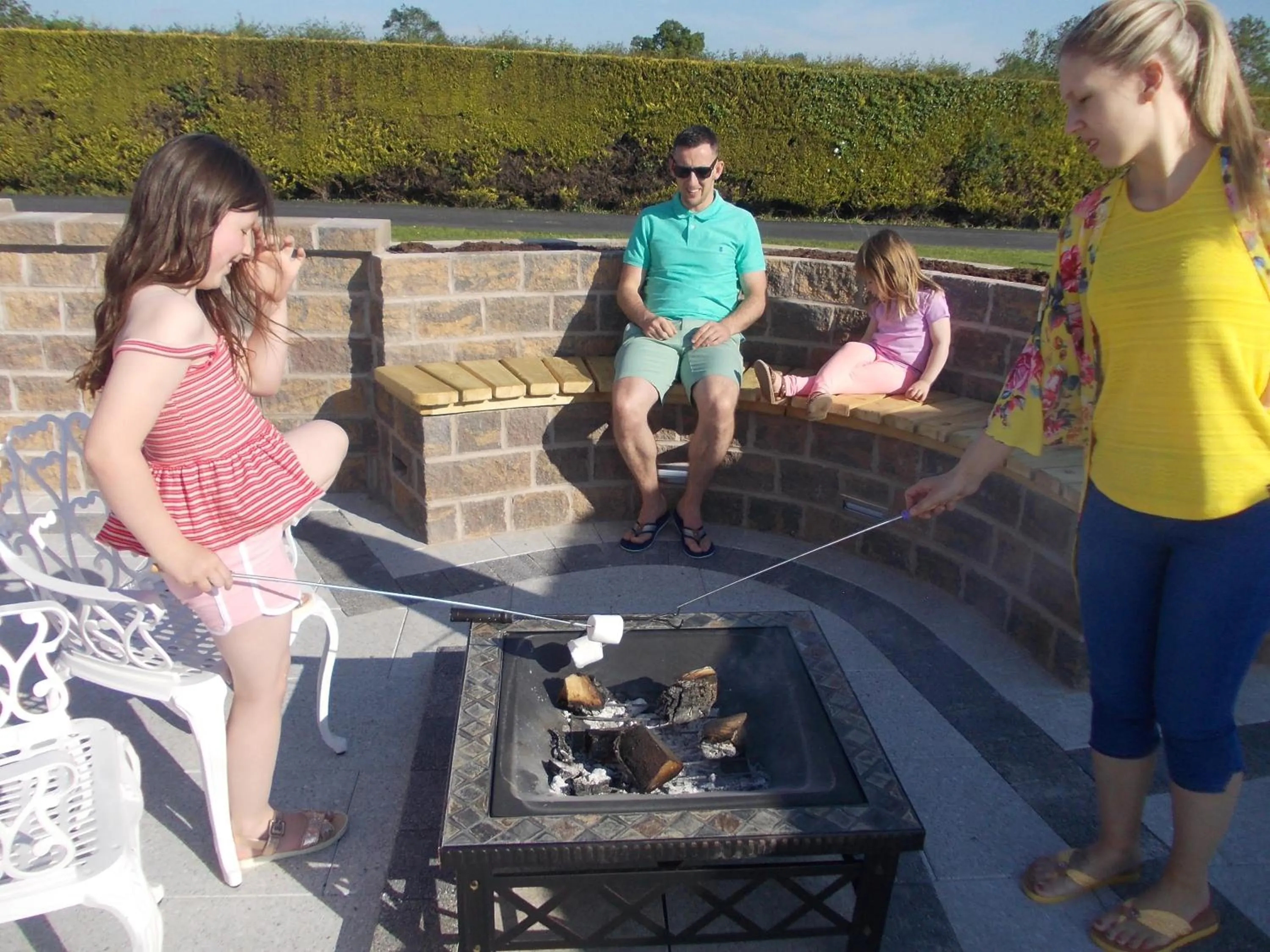 BBQ facilities in Glendaloch B&B