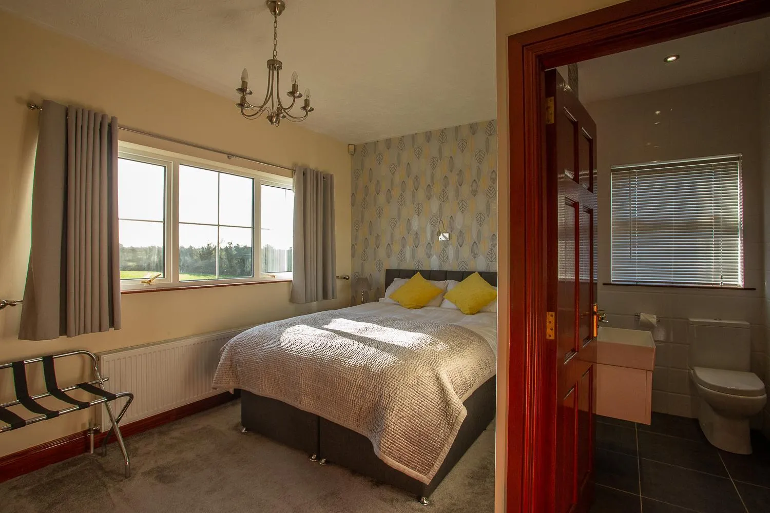 Bed in Glendaloch B&B