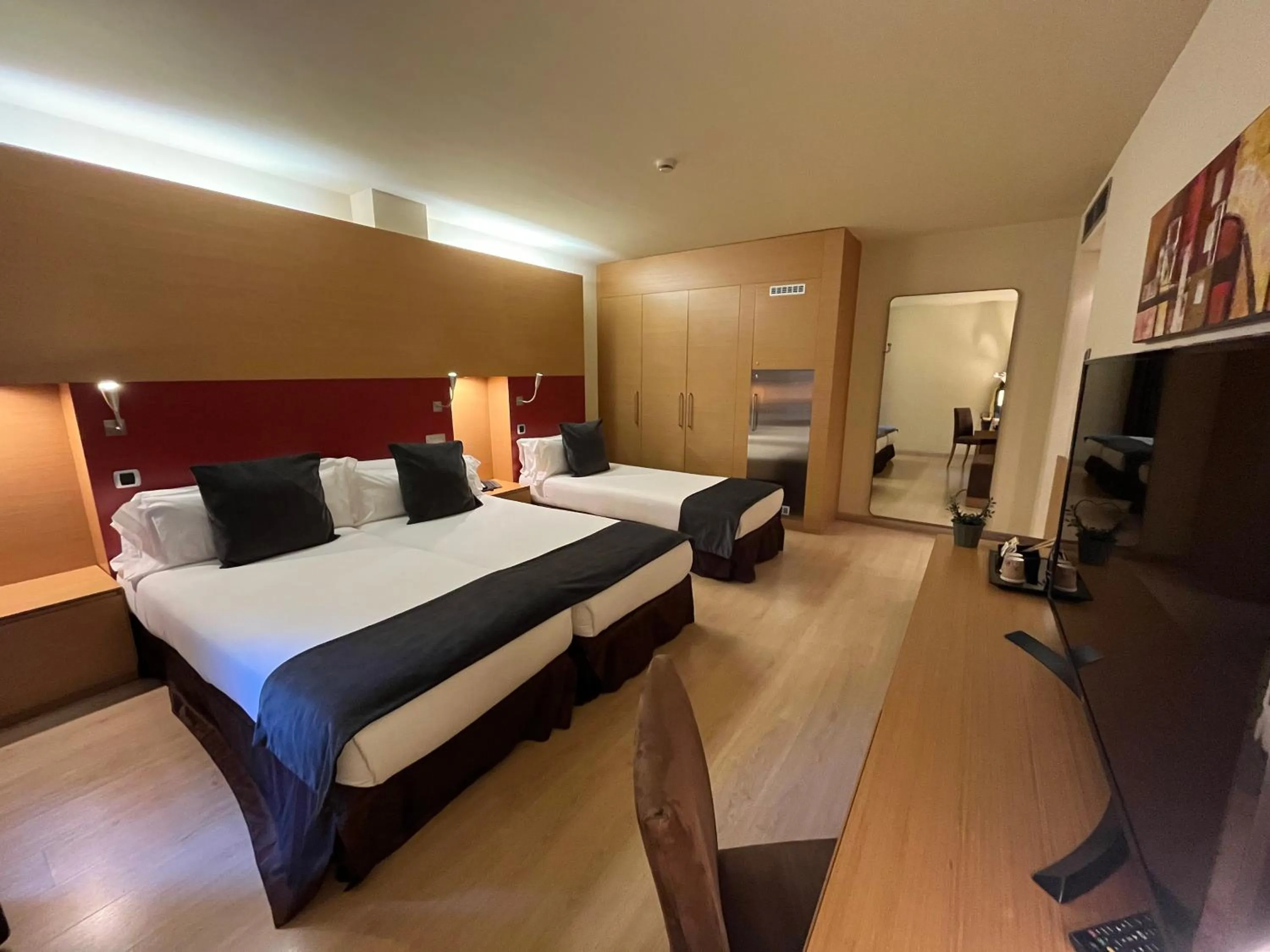 Photo of the whole room, Bed in Wuau! Hotel Galanthus & Spa