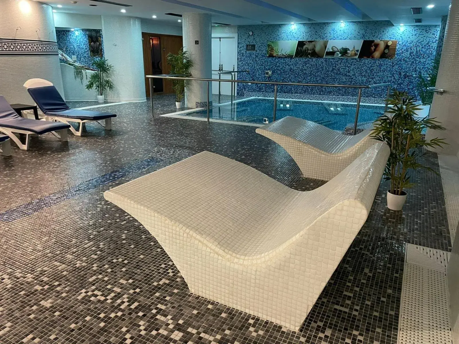 Spa and wellness centre/facilities in Wuau! Hotel Galanthus & Spa Spa and wellness centre/facilities in Wuau! Hotel Galanthus & Spa