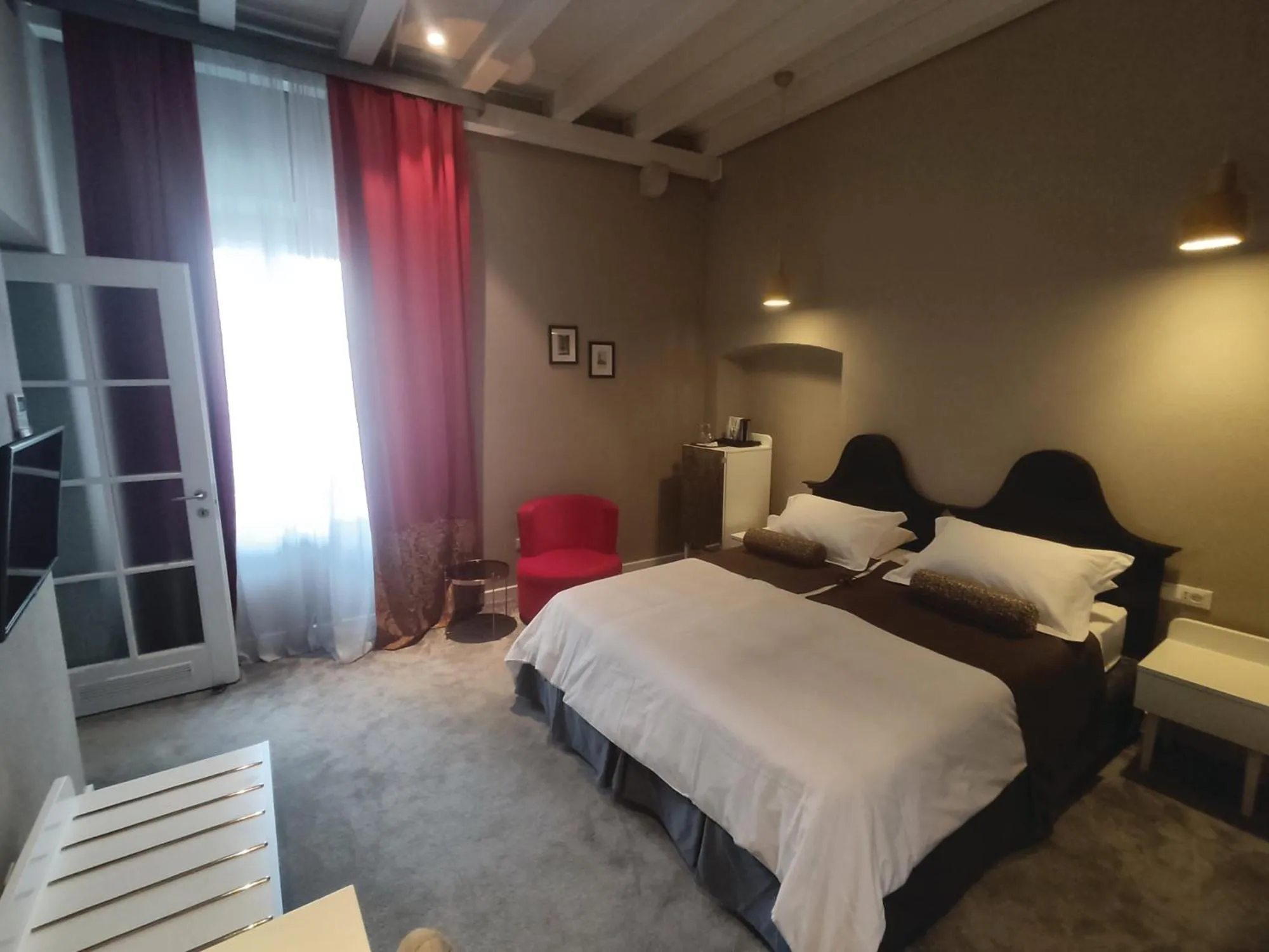 Bedroom, Bed in XII Century Heritage Hotel