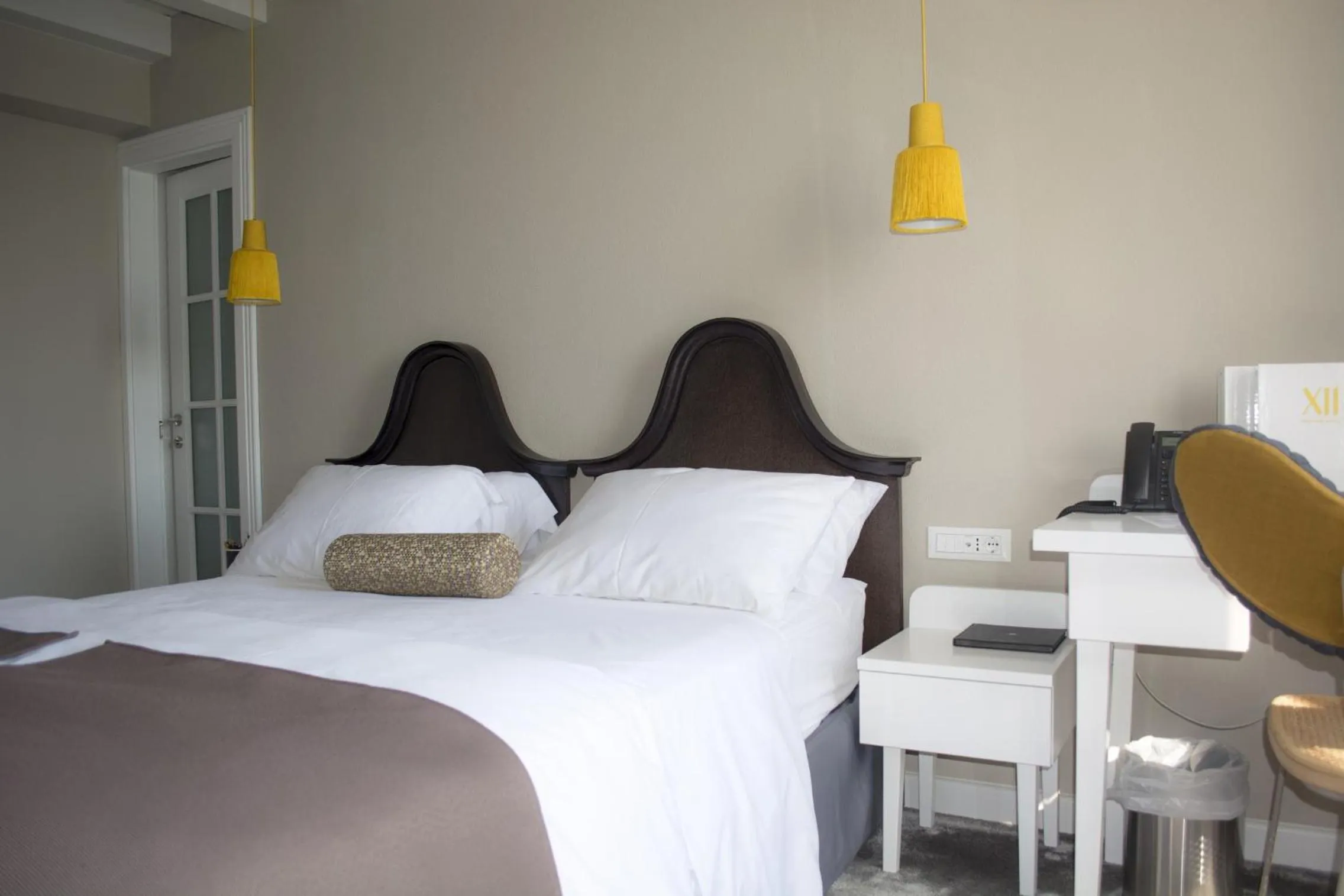 Bed in XII Century Heritage Hotel