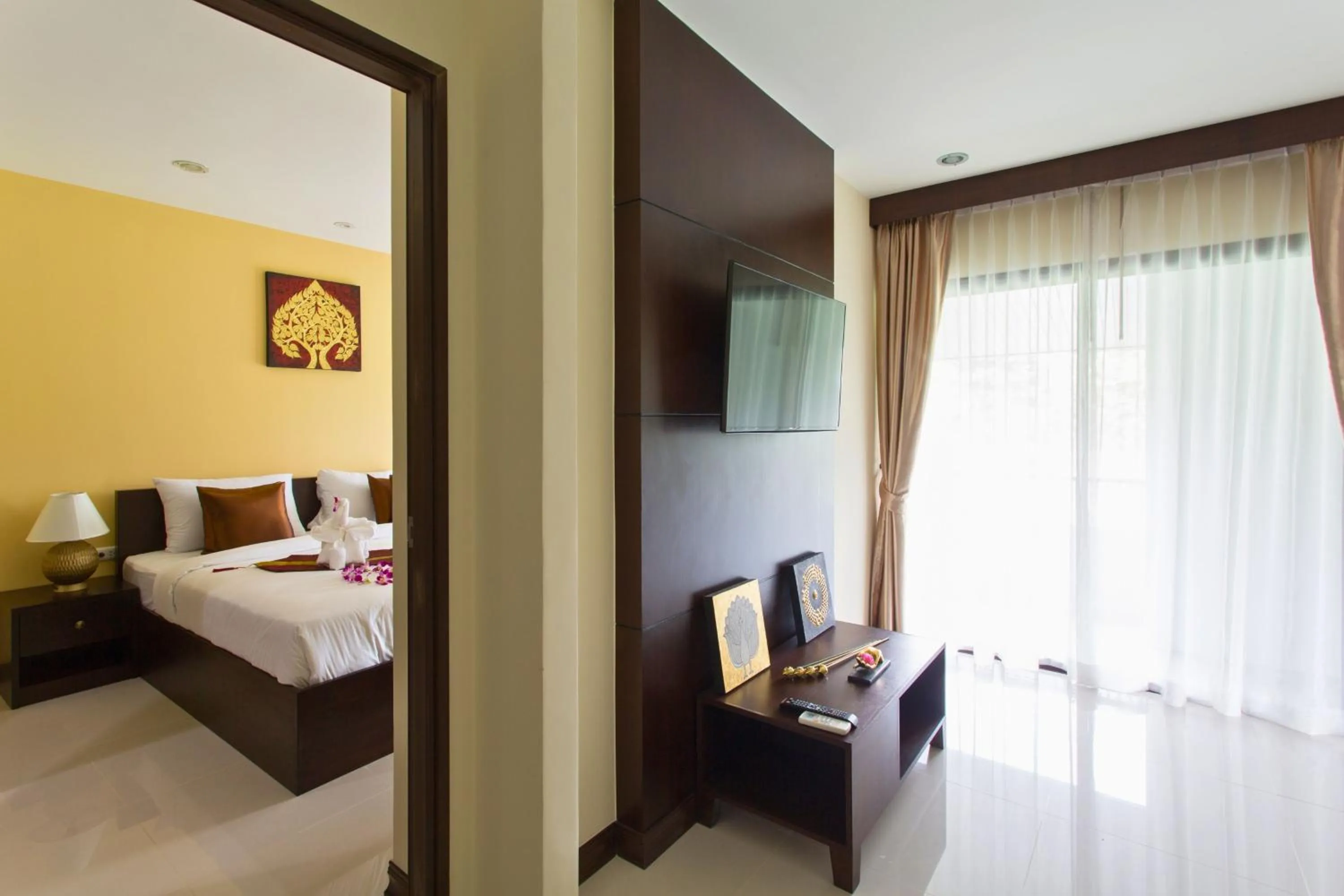 Bedroom, Bed in The Lai Thai Luxury Condominiums