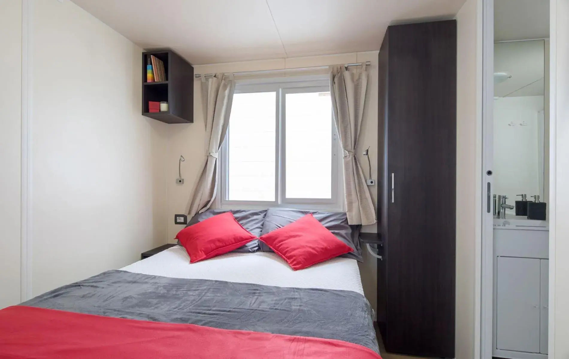 Bedroom, Bed in Camping Village Roma Capitol Bedroom, Bed in Camping Village Roma Capitol