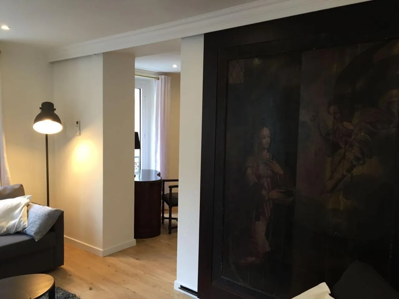 Living room in Bellechasse Apartments