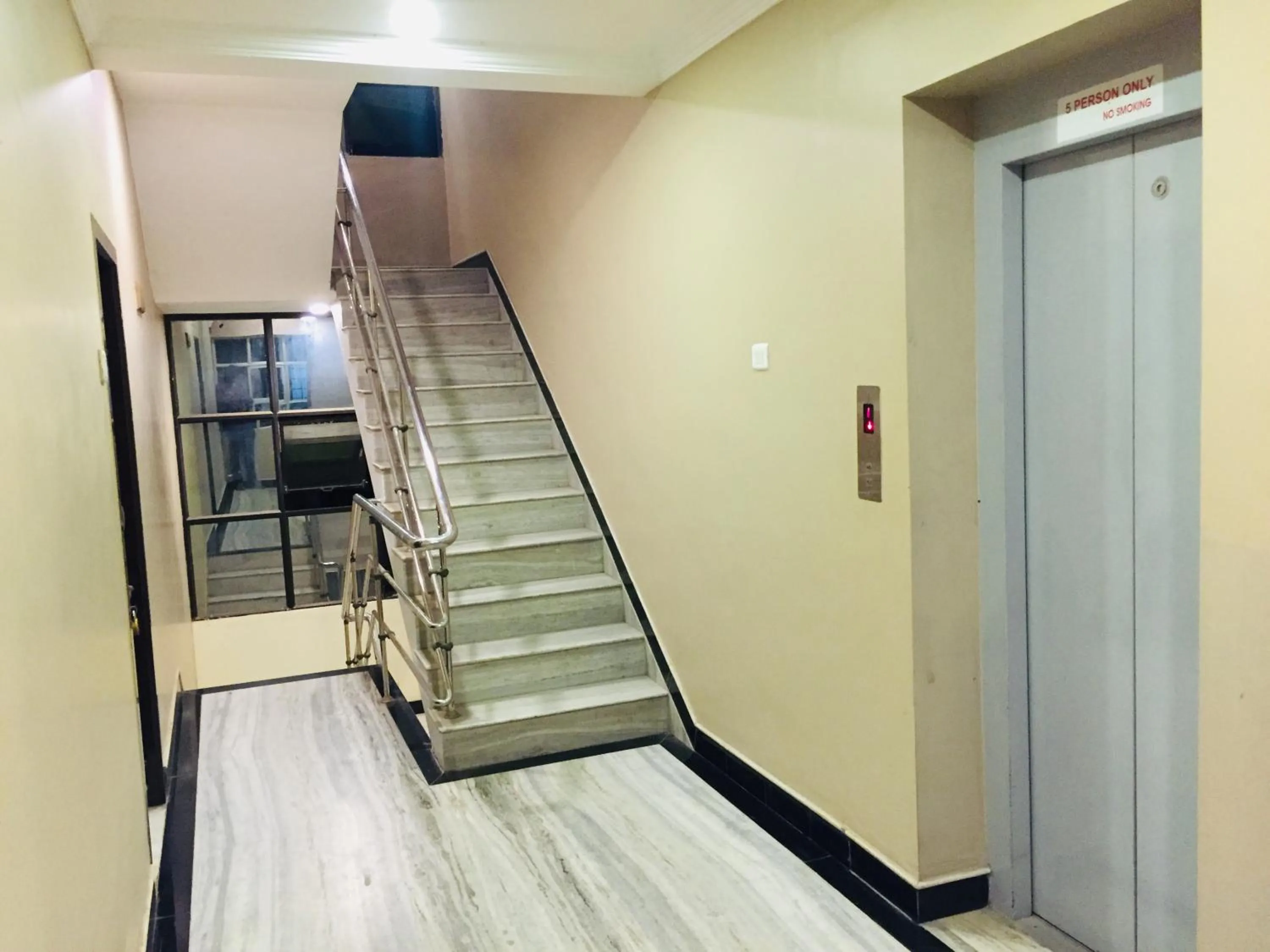 elevator in Hotel Sun Rock