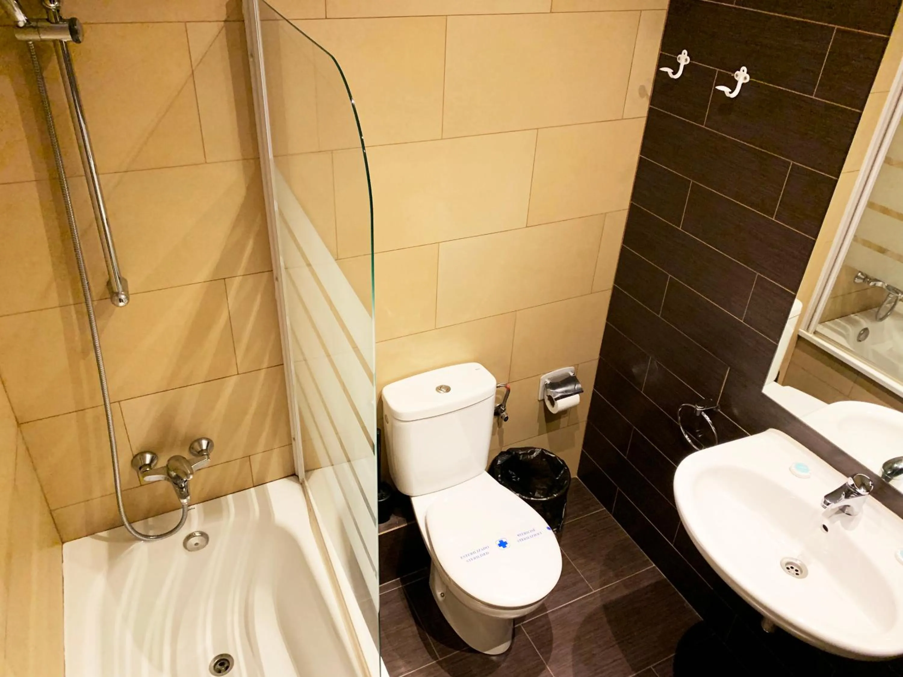 Shower in Hotel Barcelona