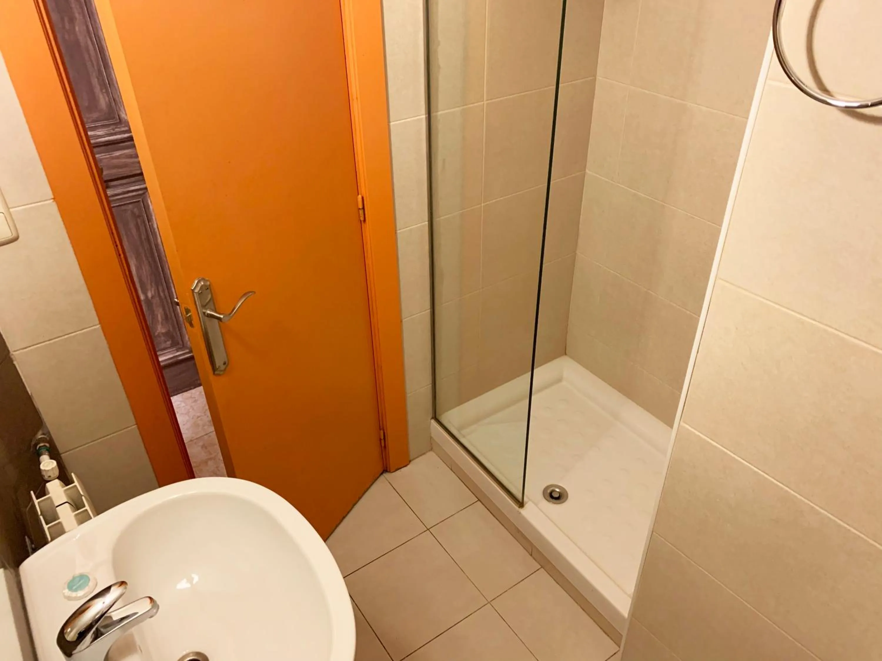 Shower in Hotel Barcelona