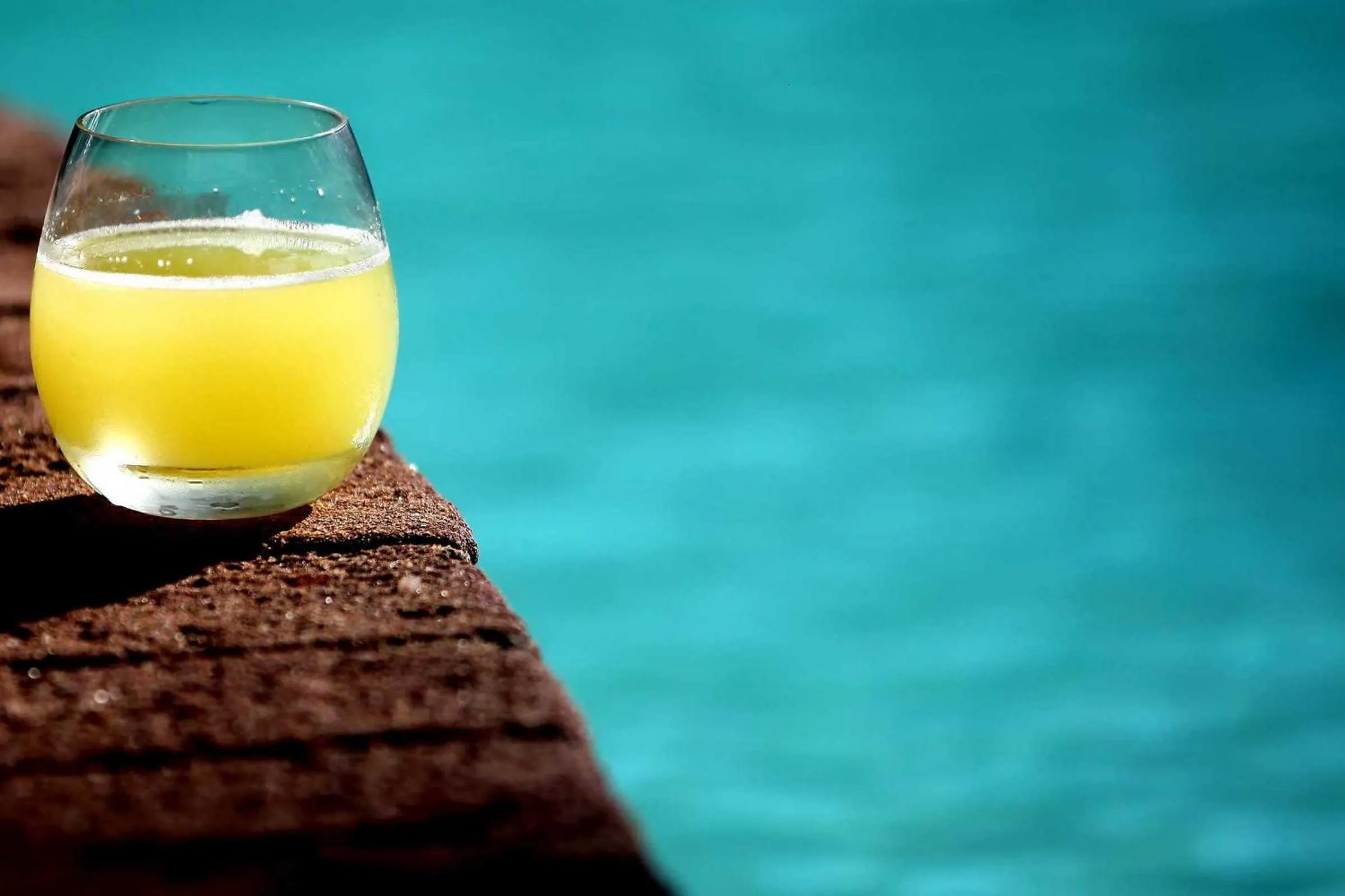 Swimming pool in Clair de Lune