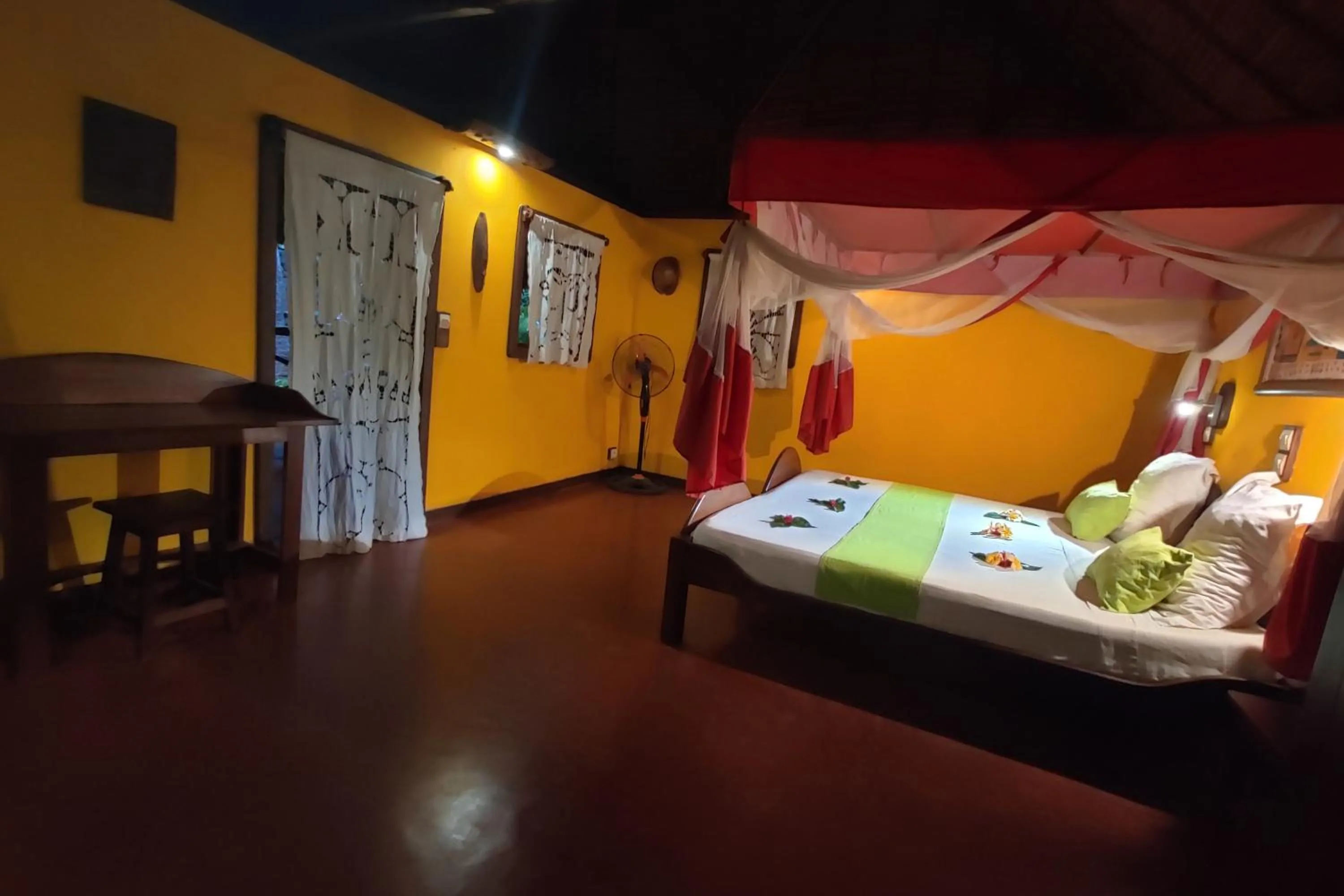 Bed in Clair de Lune