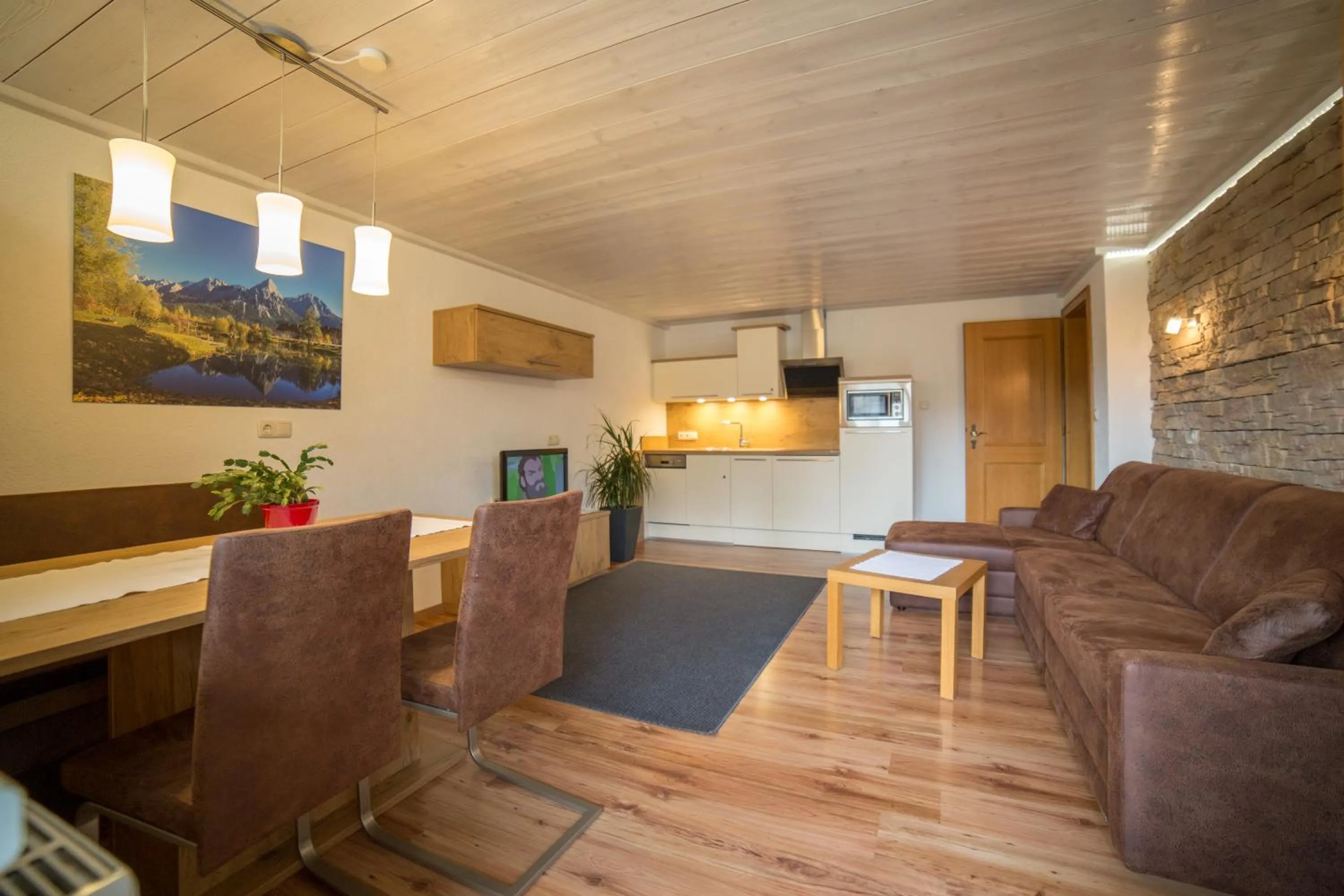 Kitchen or kitchenette in Gästehaus Haag